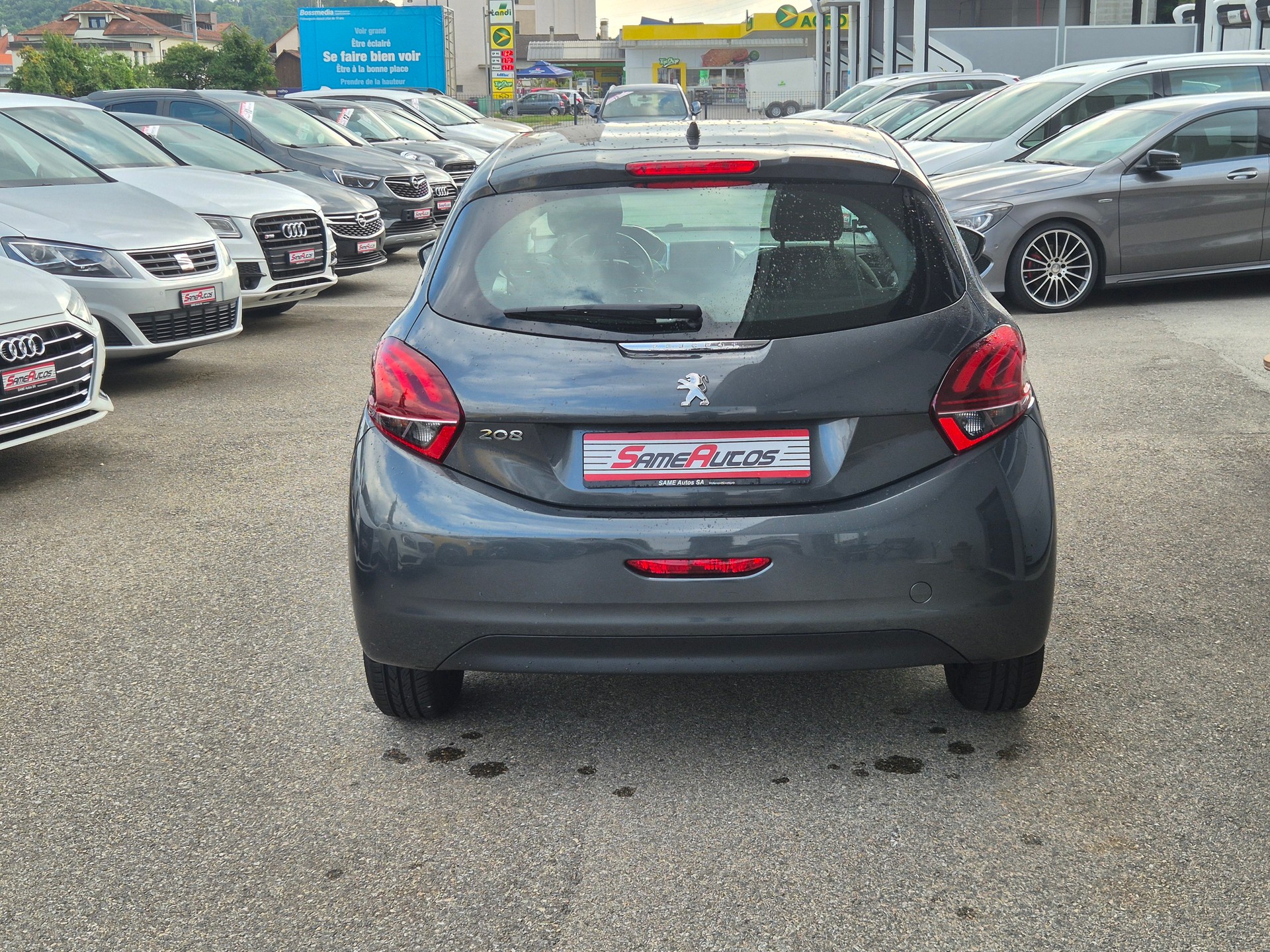 PEUGEOT 208 1.2 VTI Active-image-2