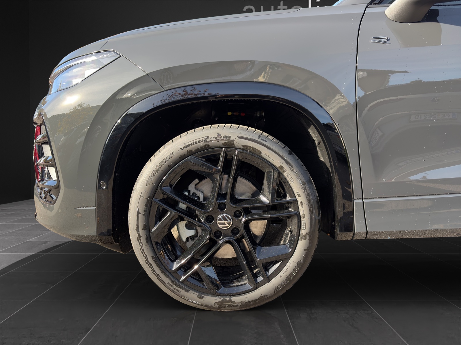 VW Tayron 2.0 TDI SCR R-Line 4Motion DSG-image-13
