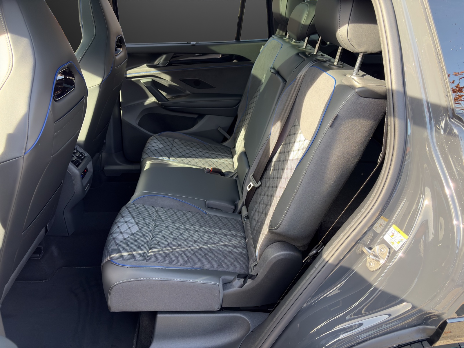 VW Tayron 2.0 TDI SCR R-Line 4Motion DSG-image-8