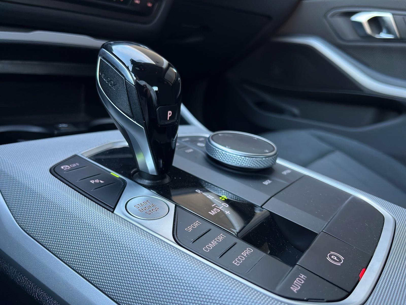 BMW 330d xDrive 48V Steptronic-image-18