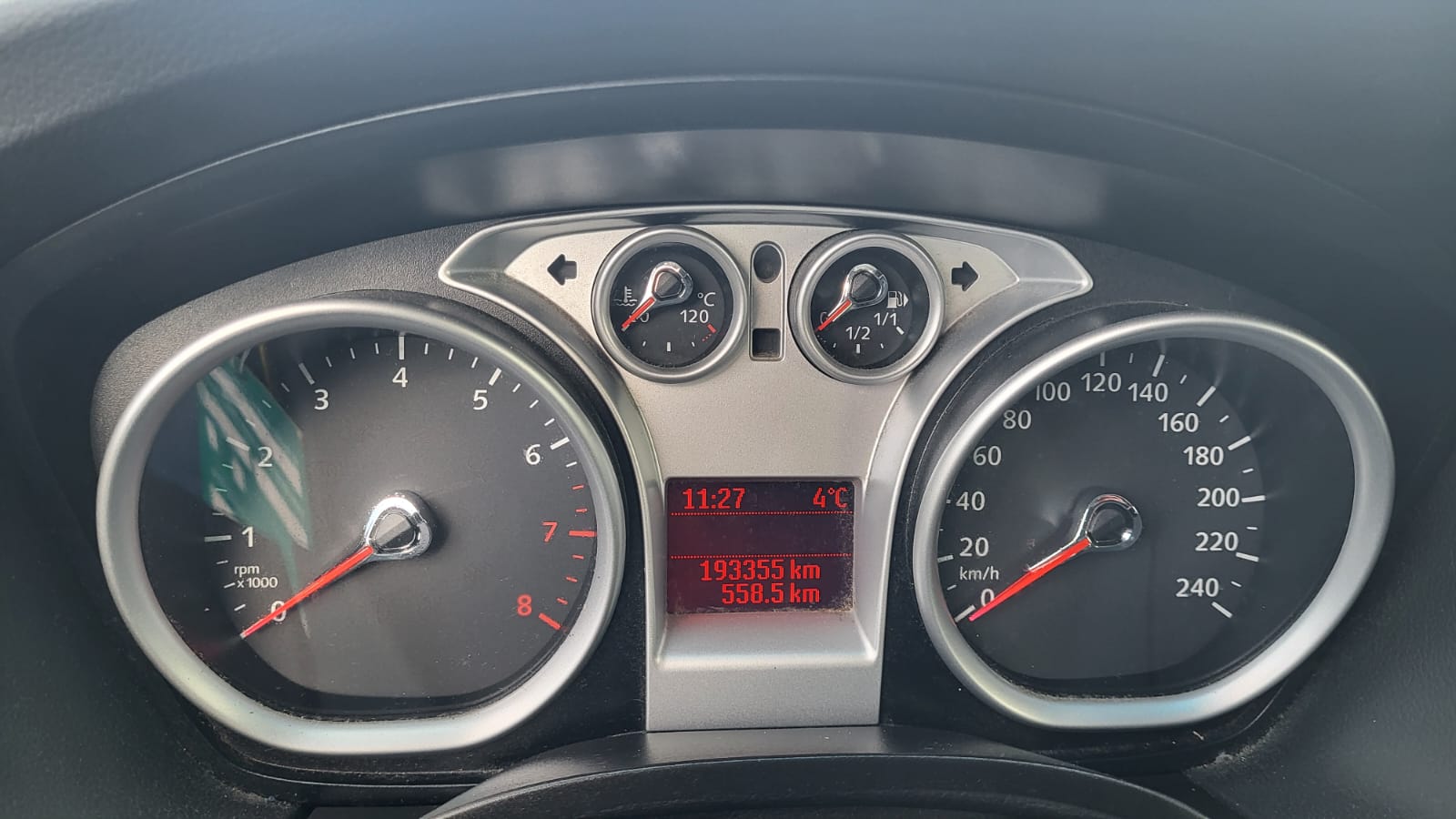 FORD Focus 2.0i Carving-image-5