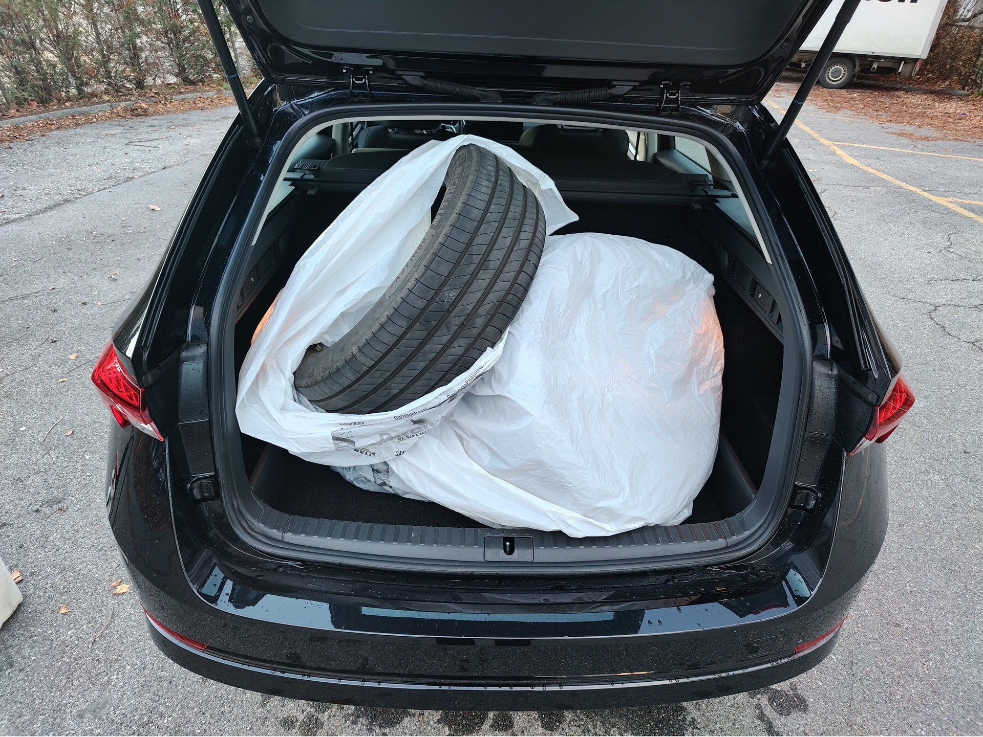 SKODA Octavia Combi 2.0 TDI DSG Ambition 4x4-image-10