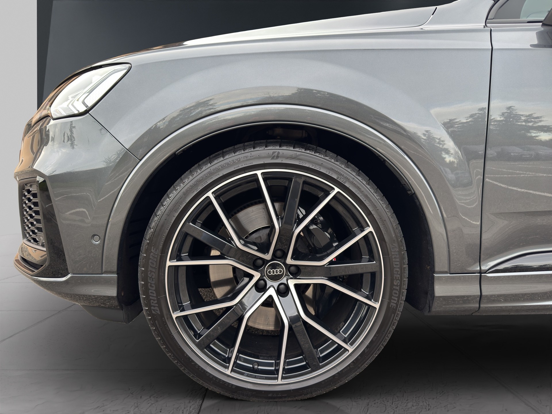 AUDI SQ7 TFSI quattro tiptronic-image-18