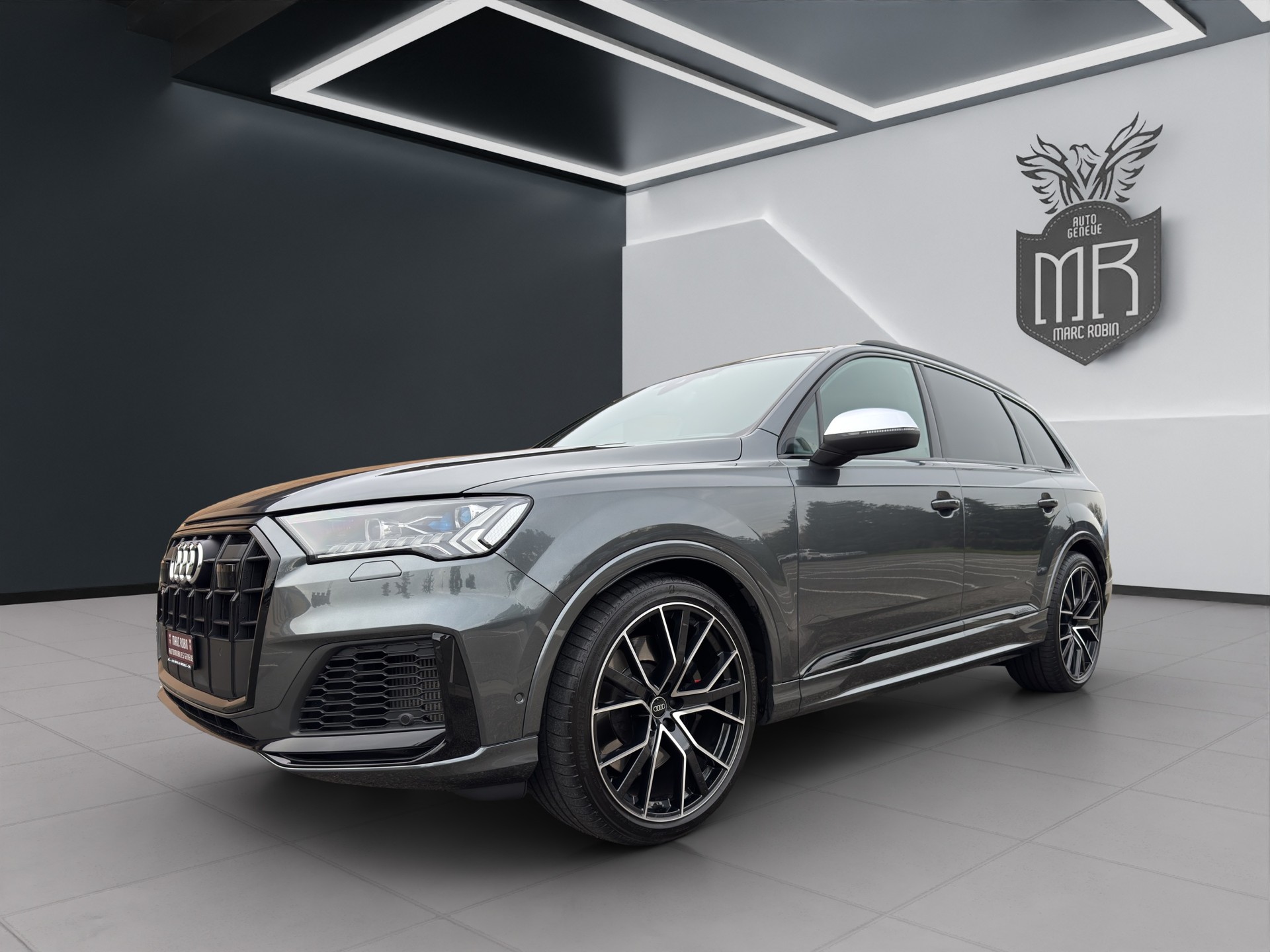 AUDI SQ7 TFSI quattro tiptronic