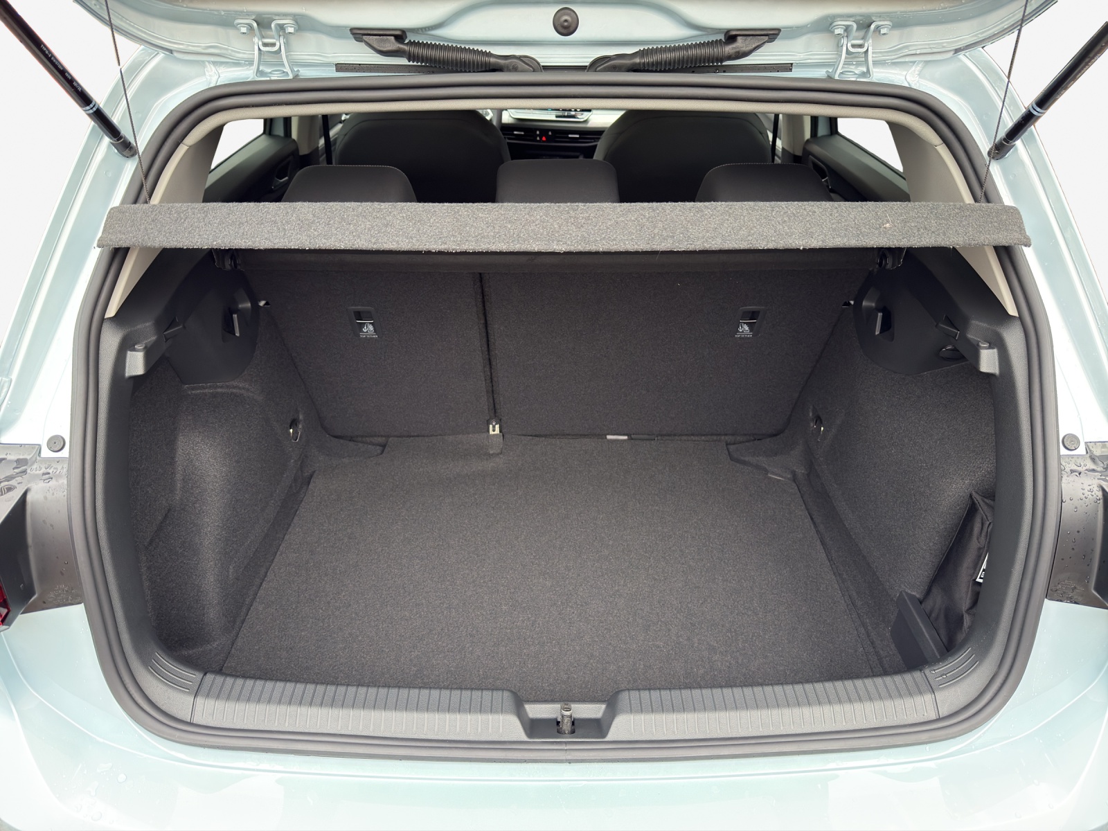 VW Golf 1.5 e TSI mHEV Basis DSG-image-12