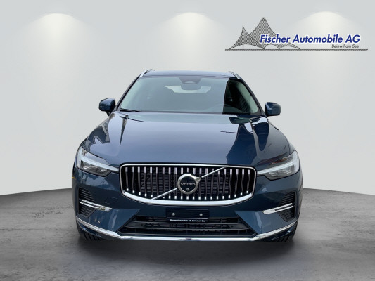 VOLVO XC60 B5 B AWD Plus Bright-image-2