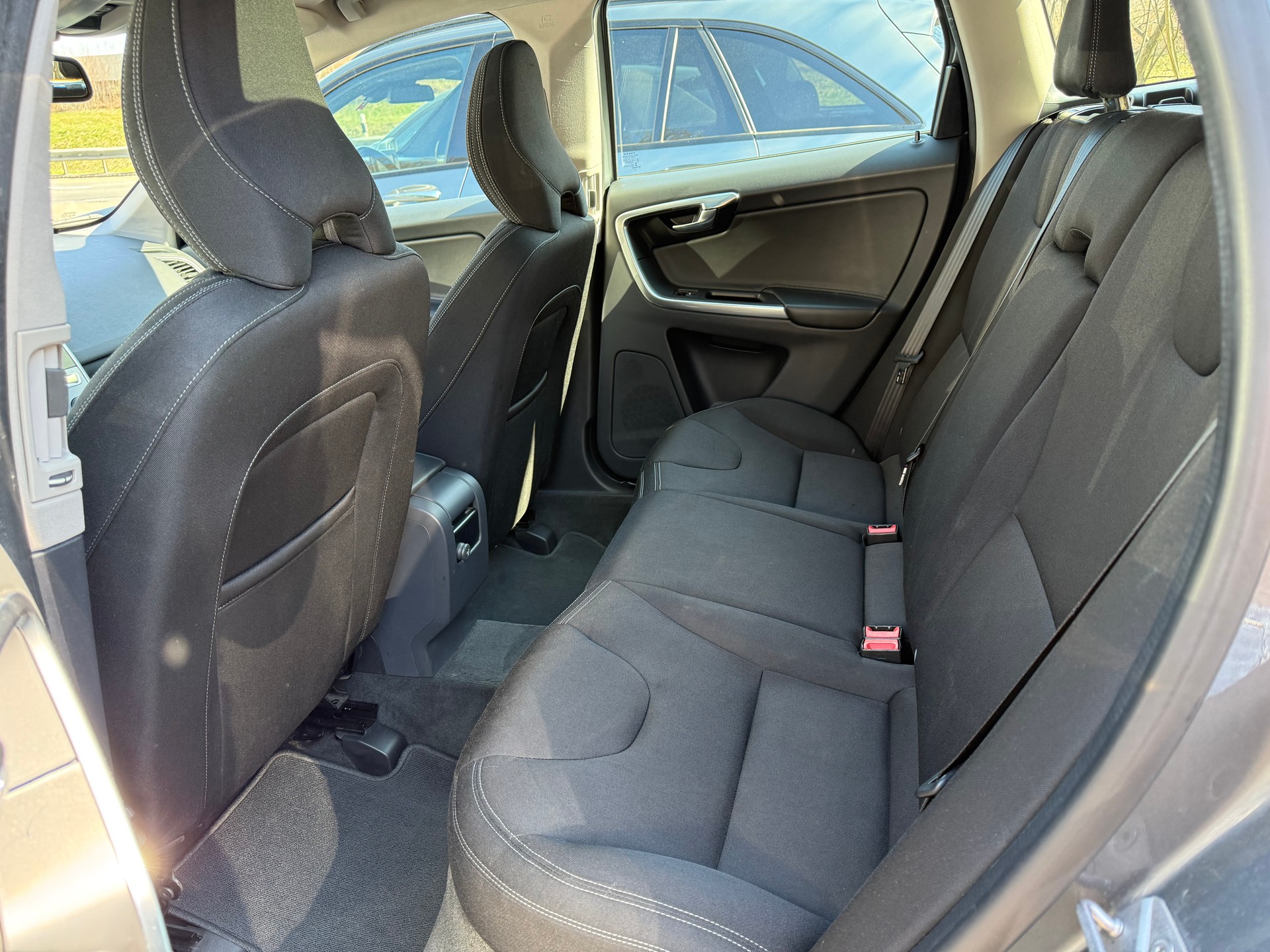 VOLVO XC60 D3 Kinetic-image-11