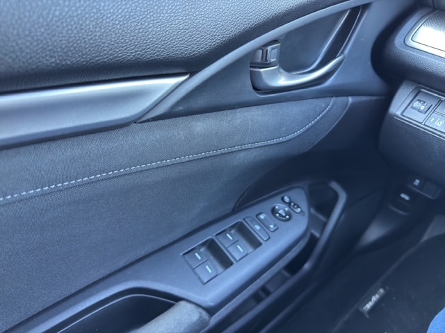 HONDA Civic 1.0 VTEC Elegance-image-22