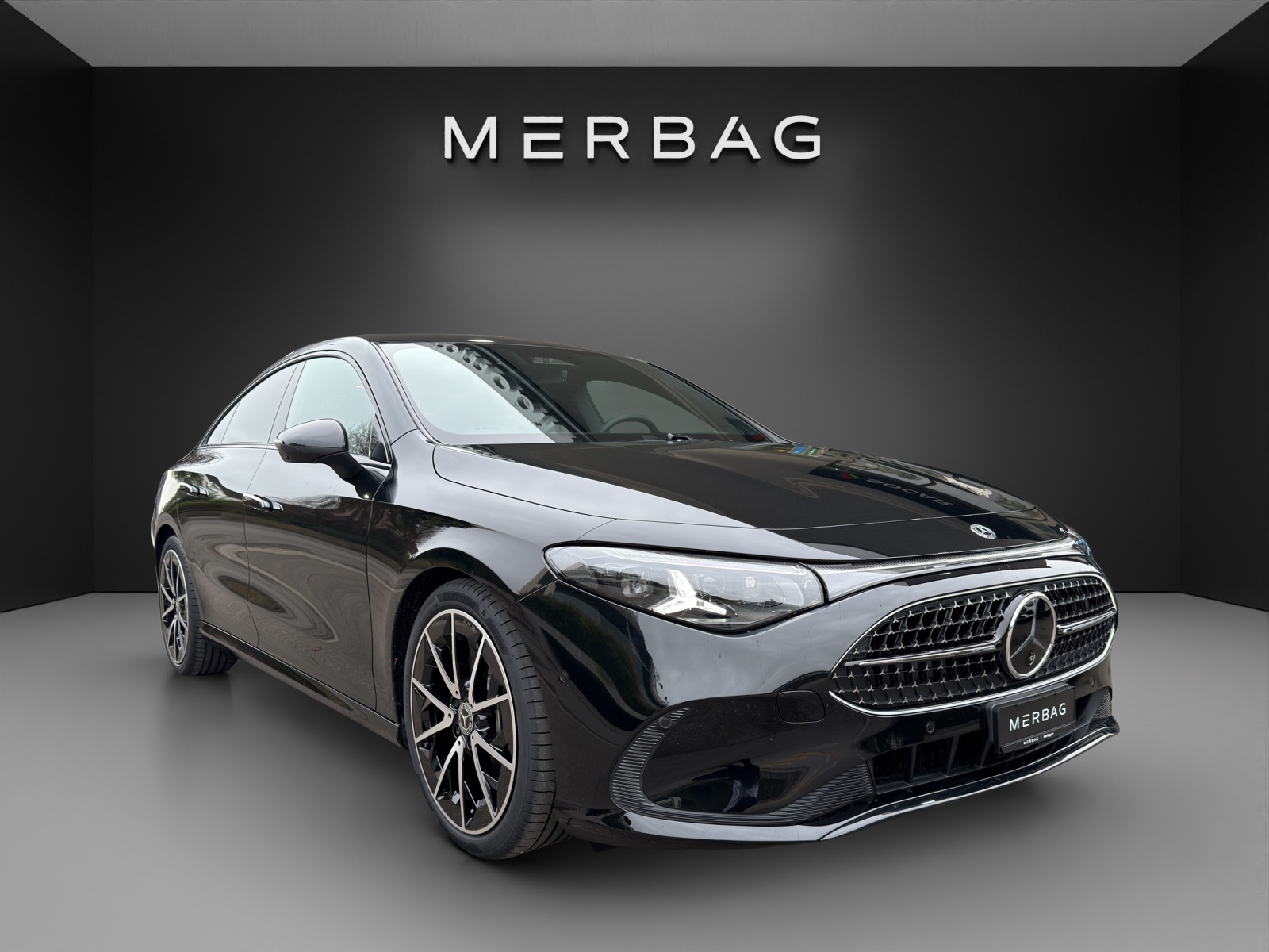 MERCEDES-BENZ CLA 200 8G-DCT 4Matic-image-0