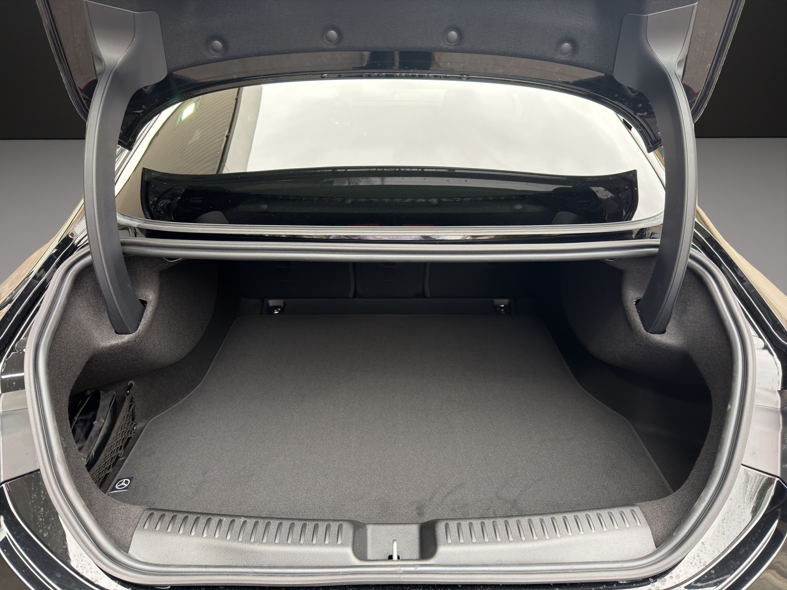 MERCEDES-BENZ CLA 200 8G-DCT 4Matic-image-13