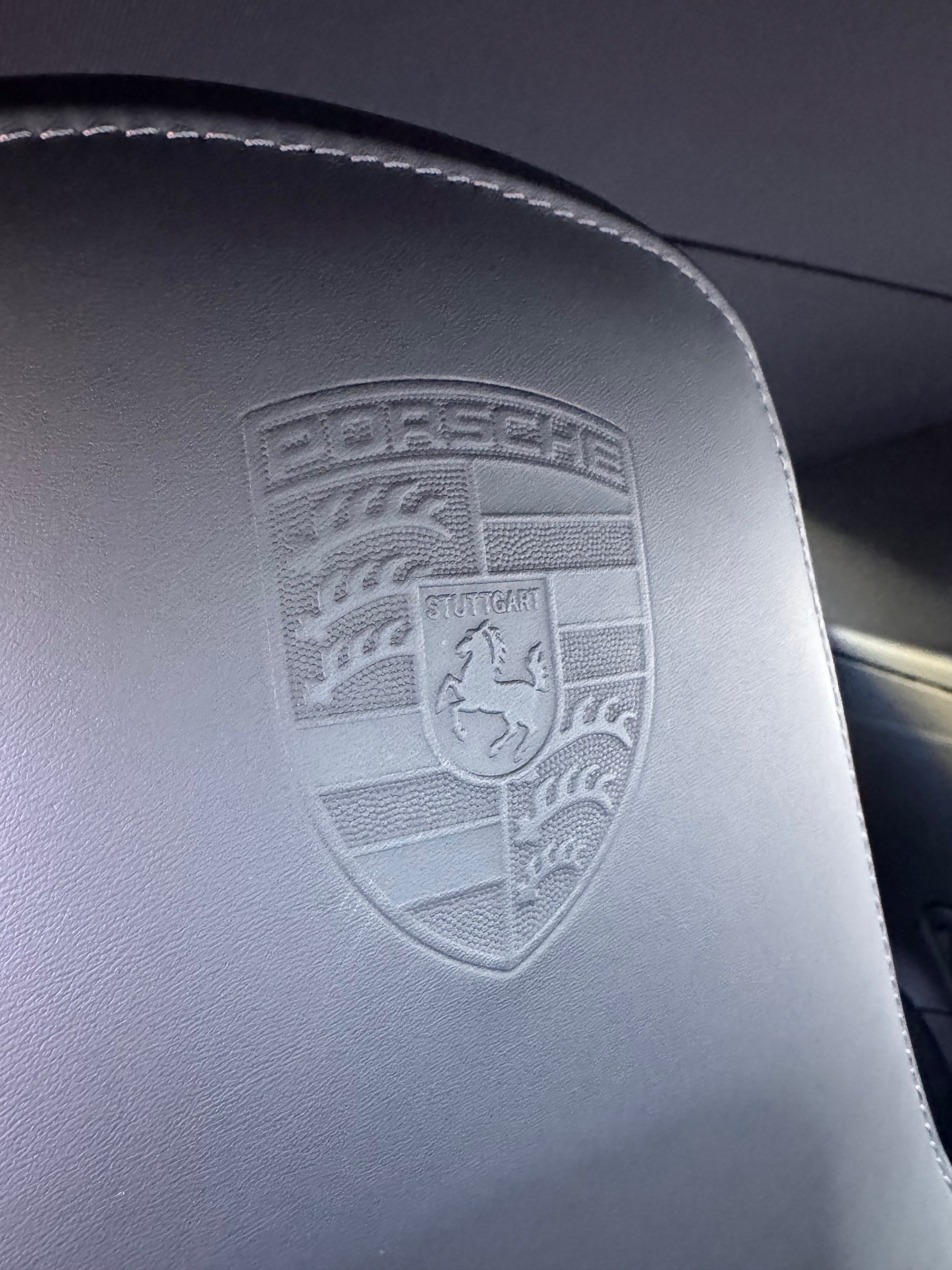 PORSCHE 911 Turbo S Cabrio PDK-image-12