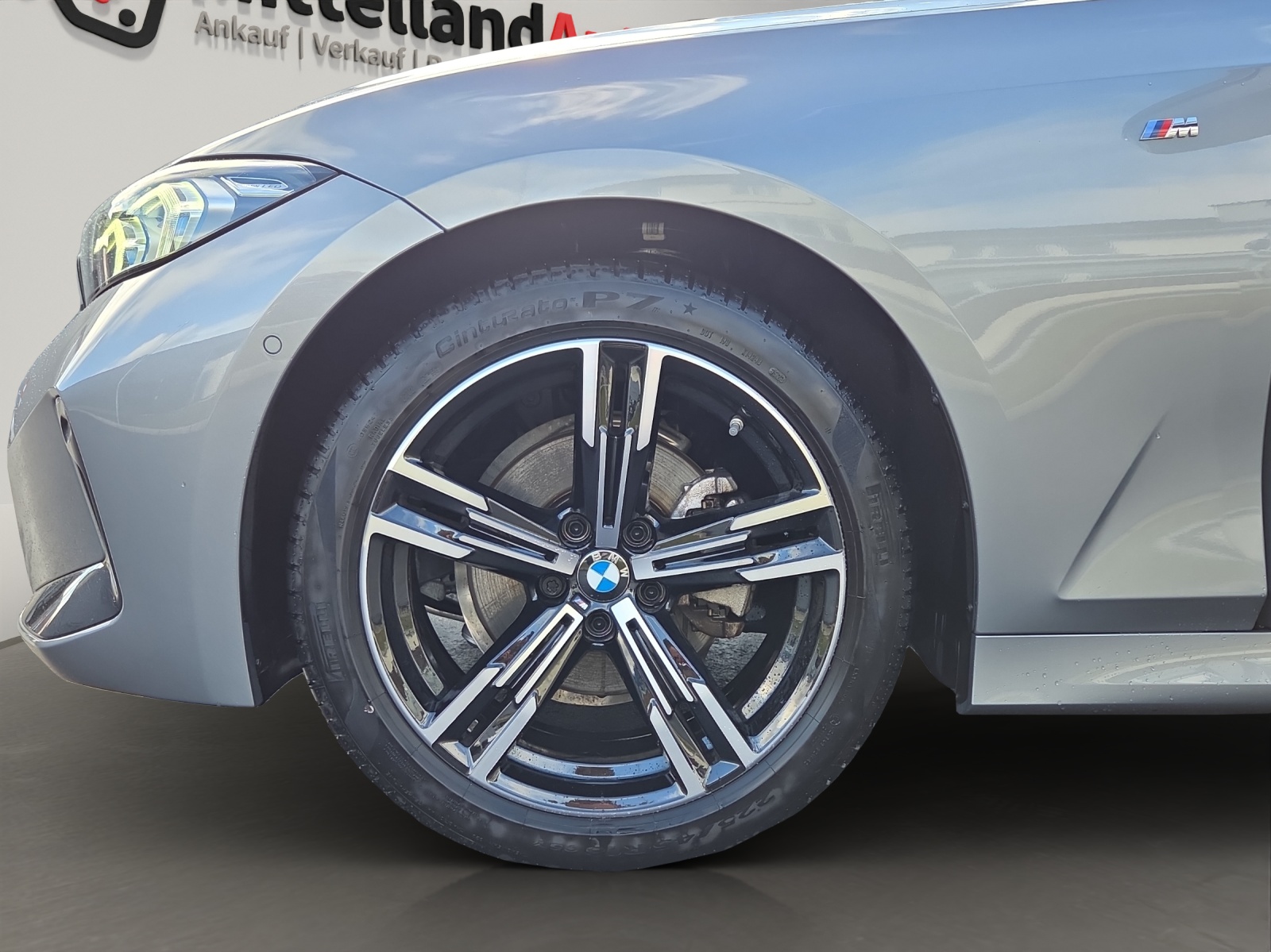 BMW 320d xDrive 48V Touring Steptronic M Sport-image-5