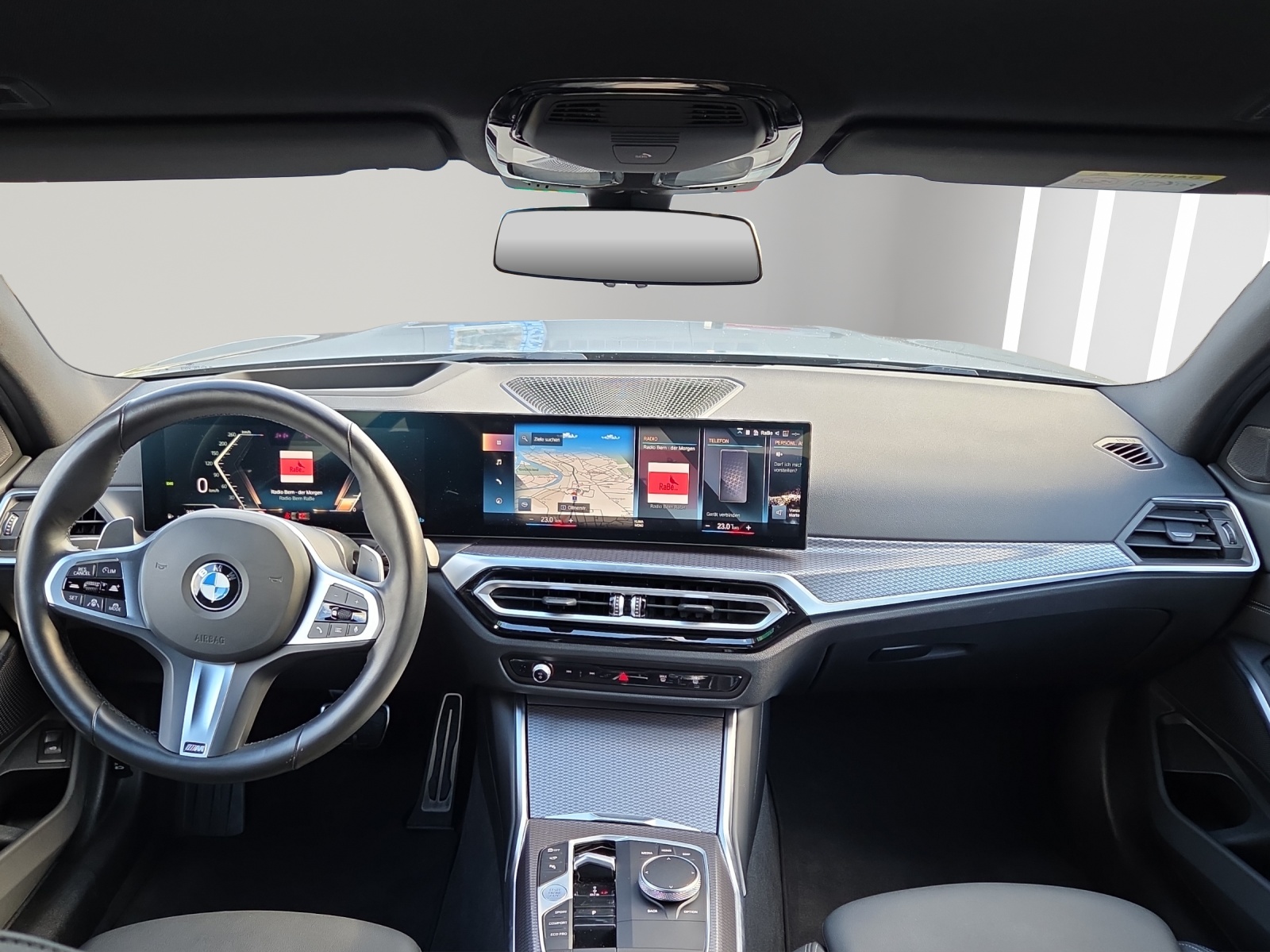 BMW 320d xDrive 48V Touring Steptronic M Sport-image-6