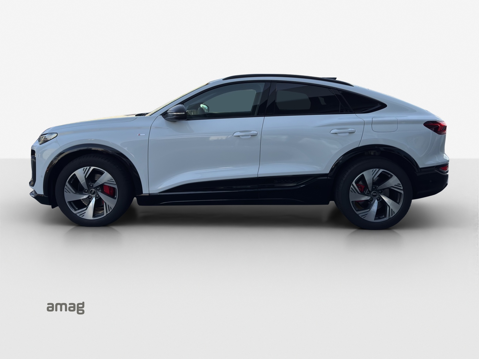 AUDI Q6 Sportback e-tron quattro-image-1
