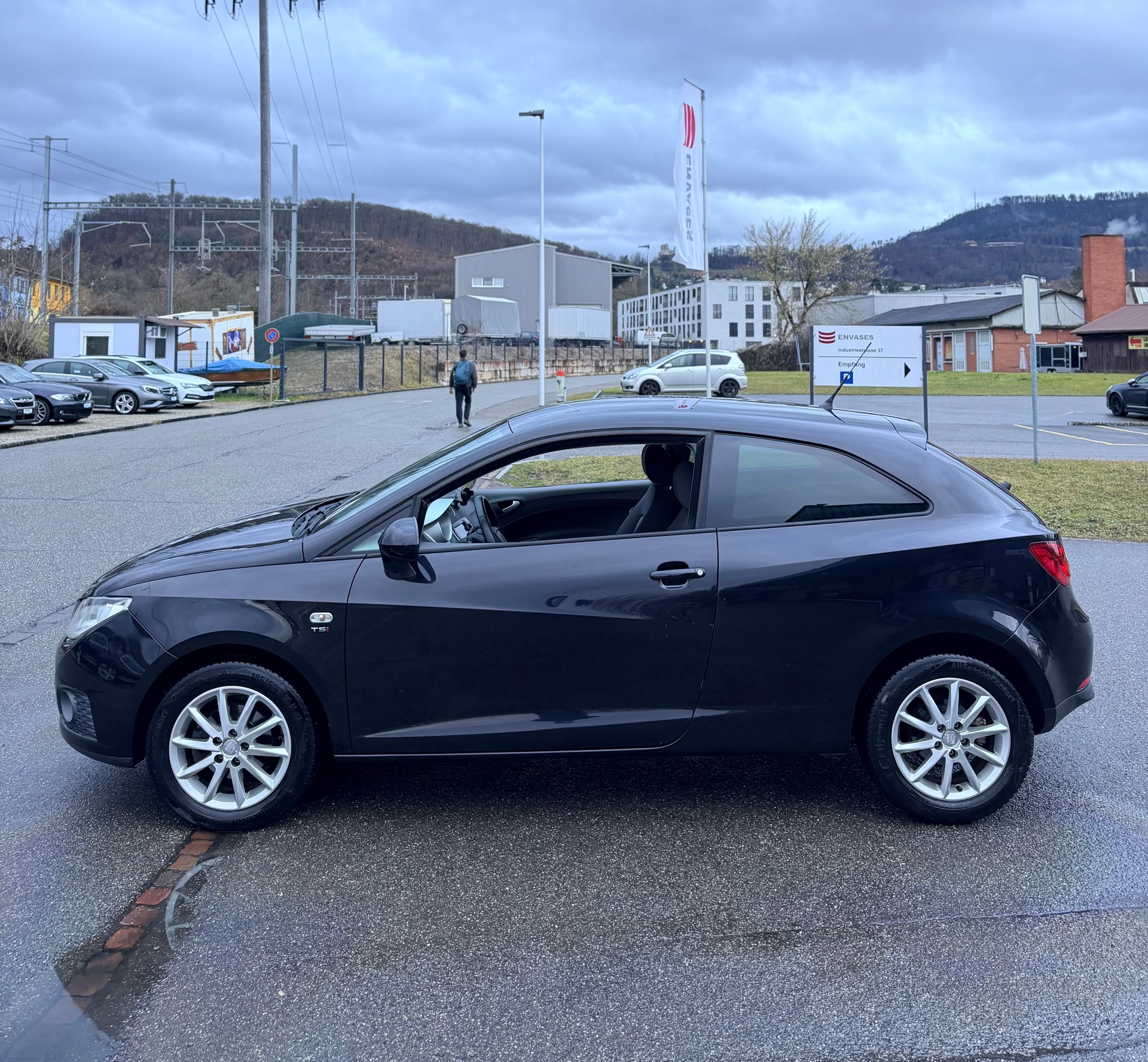 SEAT Ibiza SC 1.2 TSI Sport-image-8