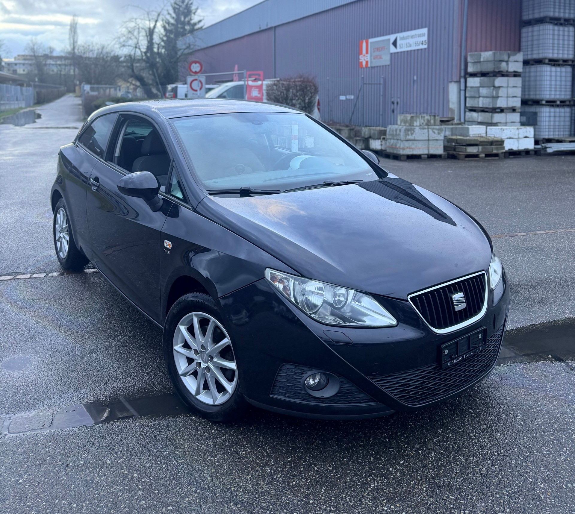 SEAT Ibiza SC 1.2 TSI Sport-image-0