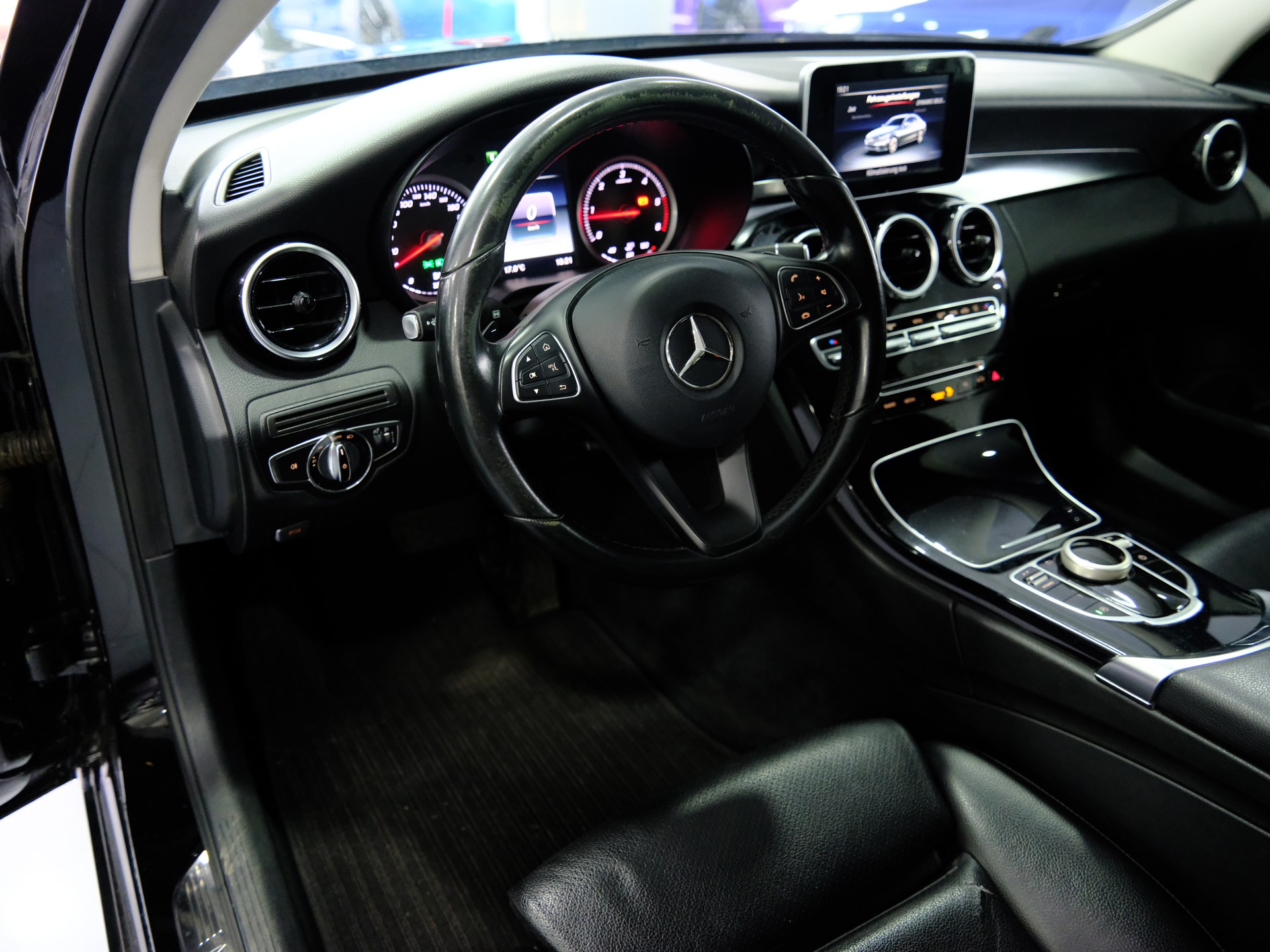 MERCEDES-BENZ C 220 BlueTEC 7G-Tronic-image-7