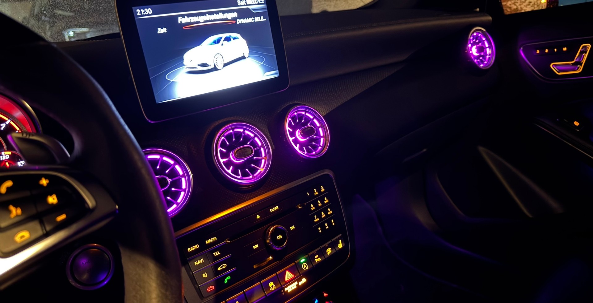 MERCEDES-BENZ A 45 AMG 4Matic Speedshift 7G-DCT-image-4