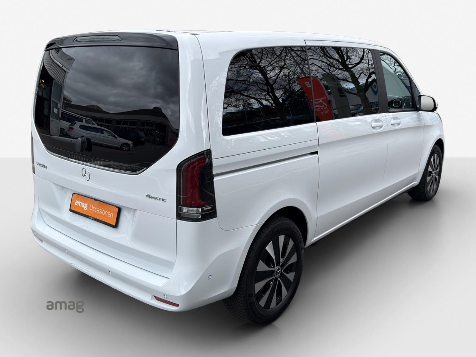 MERCEDES-BENZ V 250 d kompakt Trend 4Matic 9G-Tronic-image-4