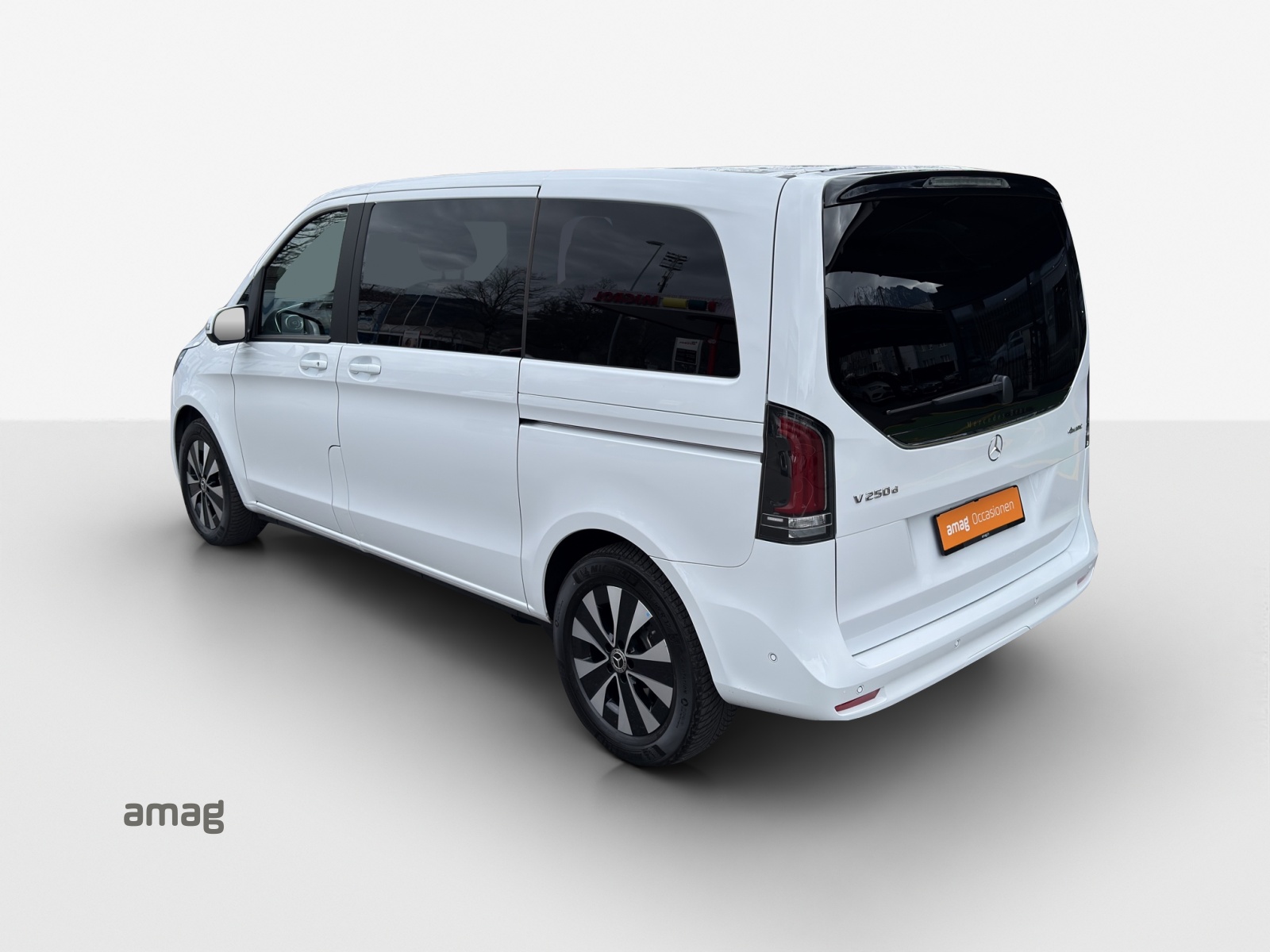 MERCEDES-BENZ V 250 d kompakt 4Matic 9G-Tronic-image-2