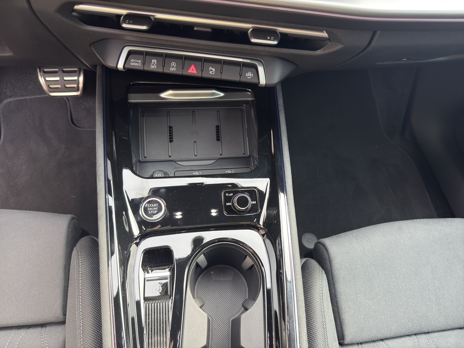 AUDI Q3 SUV TFSI quattro 195 kW S tronic-image-10