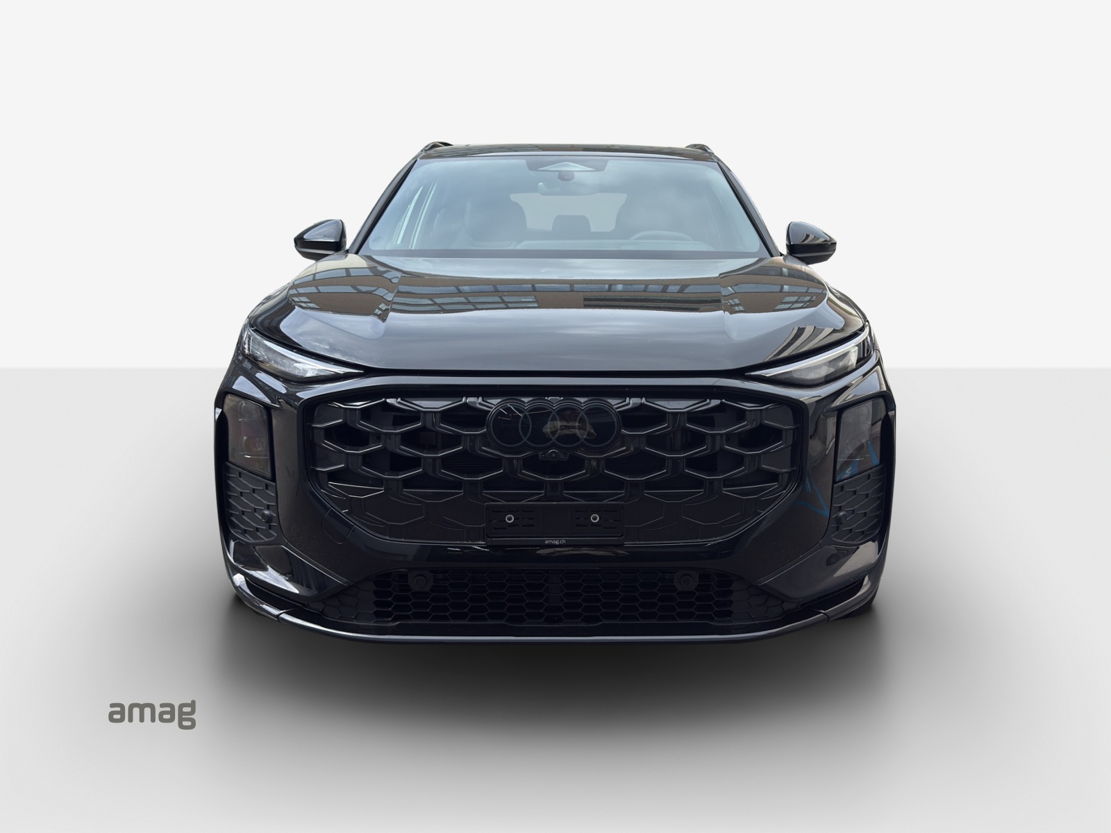 AUDI Q3 SUV TFSI quattro 195 kW S tronic-image-6