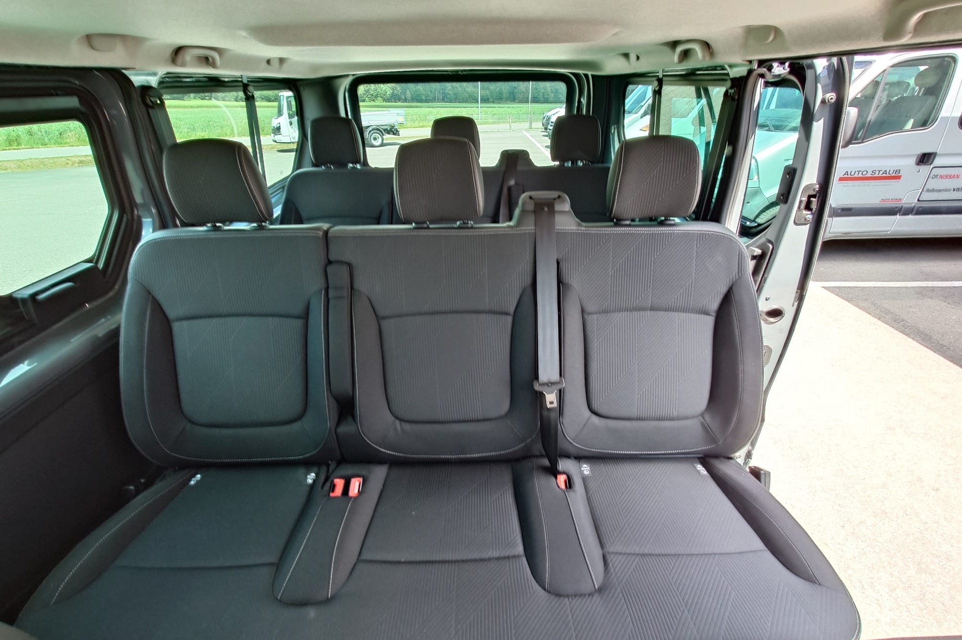 NISSAN Primastarr Kombi 3.0 t L2 H1 2. Tekna-image-8