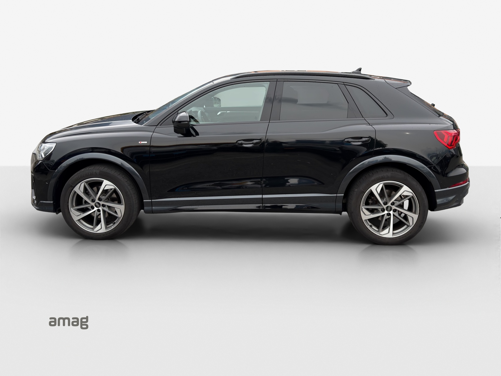 AUDI Q3 35 TFSI S line Attraction S-tronic-image-1
