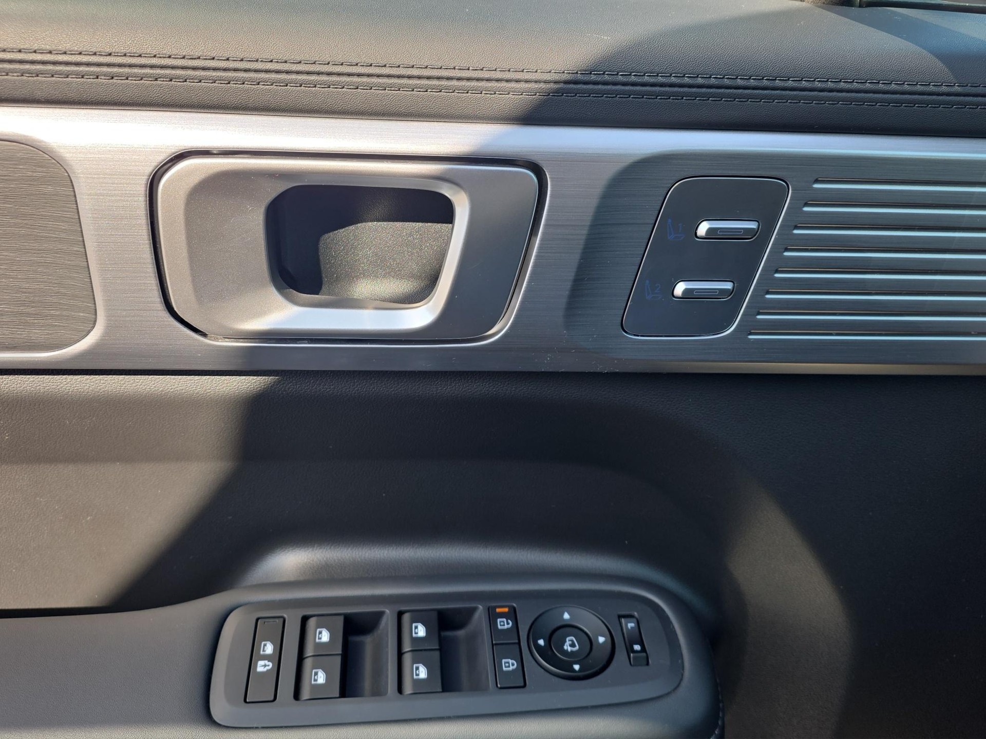 HYUNDAI Santa Fe 1.6 T-GDi HEV Vertex-image-15