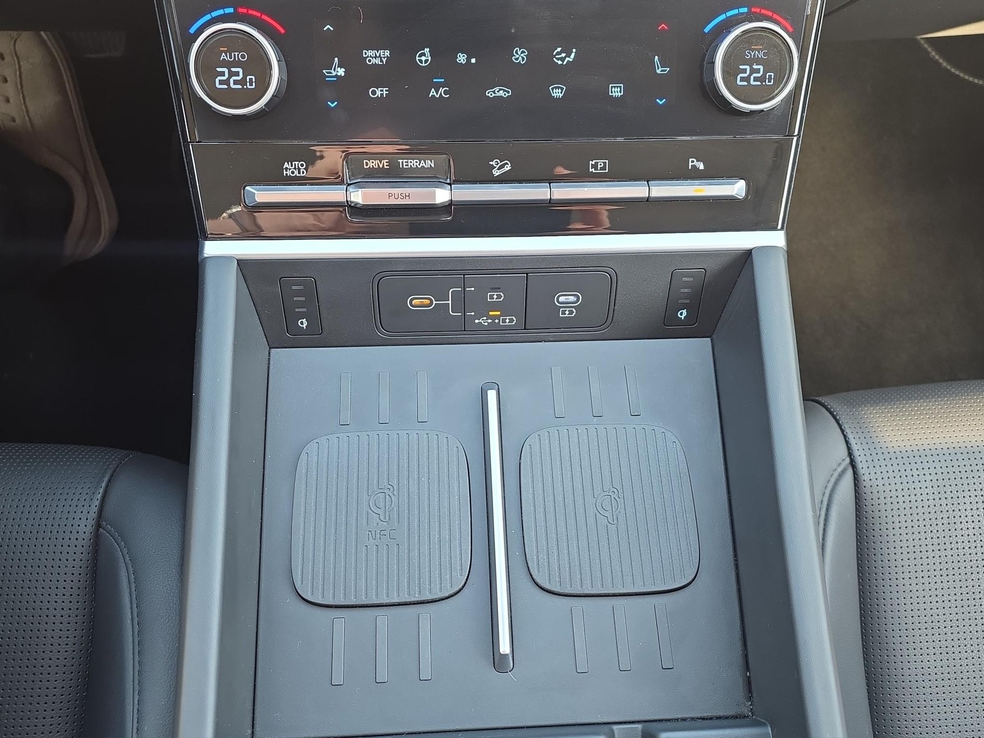 HYUNDAI Santa Fe 1.6 T-GDi HEV Vertex-image-13