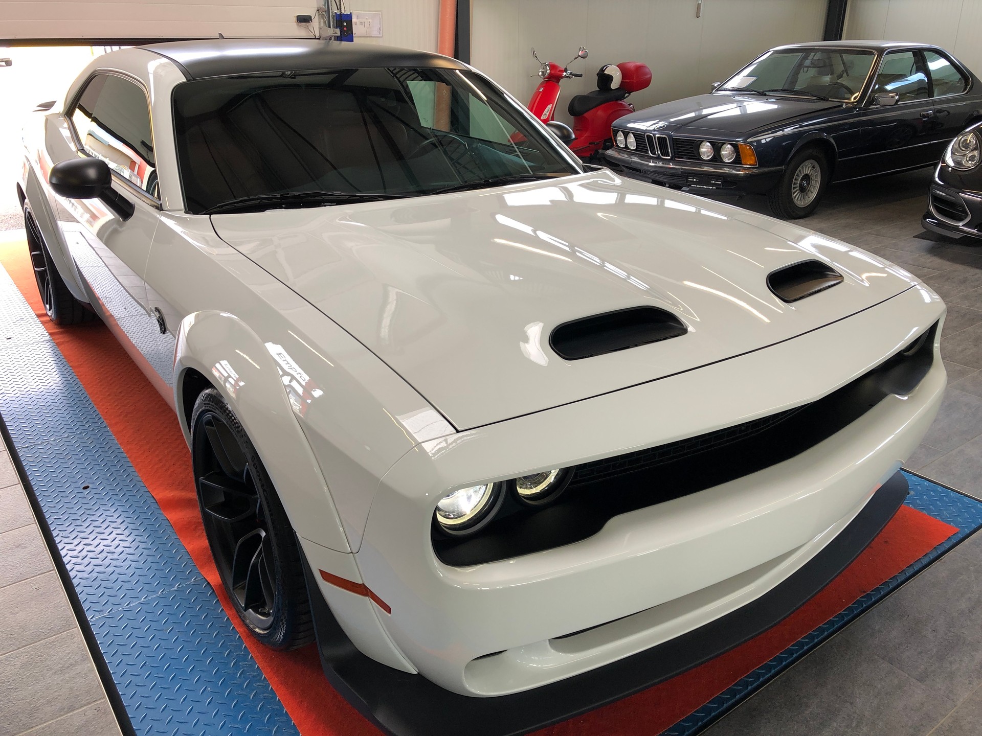 DODGE Challenger SRT 6.2-V8 Hellcat WIDEBODY Redeye-image-18