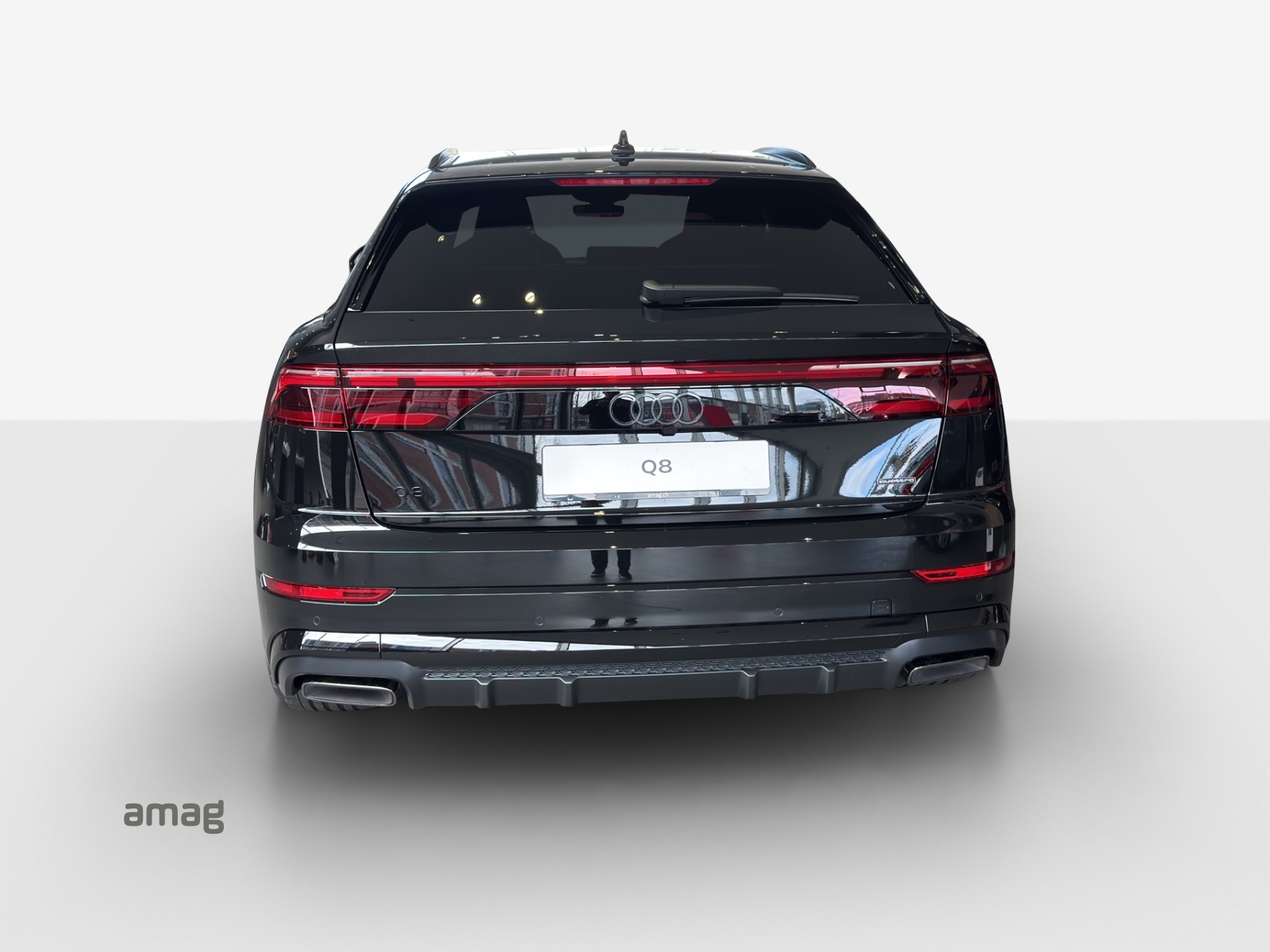 AUDI Q8 SUV TFSI e quattro 360 kW tiptronic-image-3