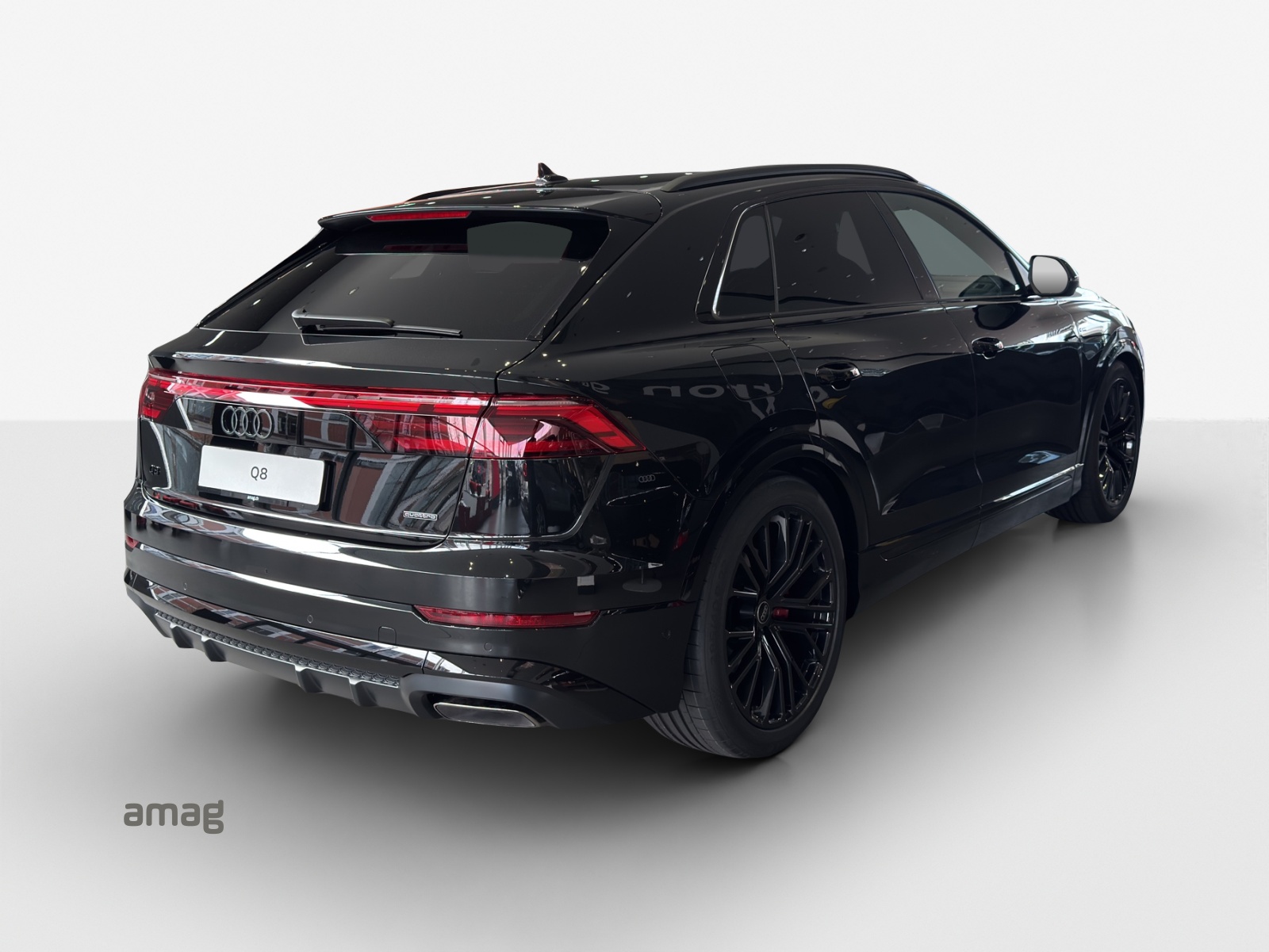AUDI Q8 SUV TFSI e quattro 360 kW tiptronic-image-4