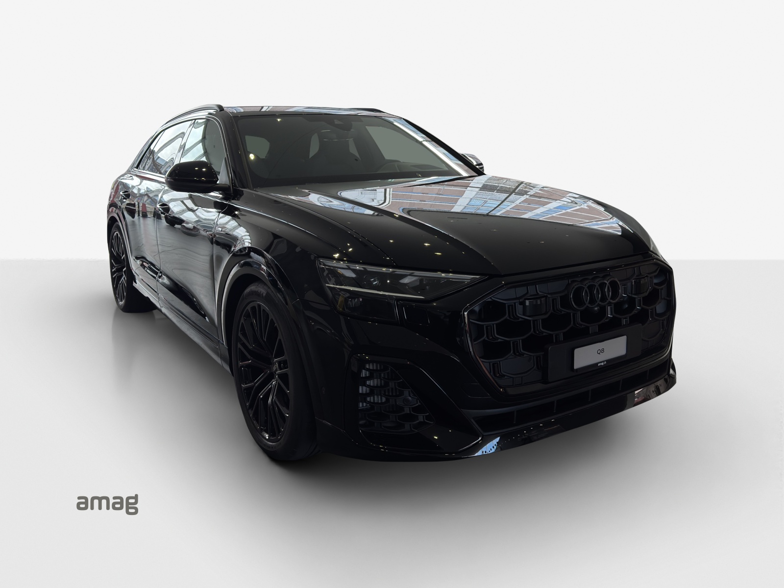 AUDI Q8 SUV TFSI e quattro 360 kW tiptronic-image-5