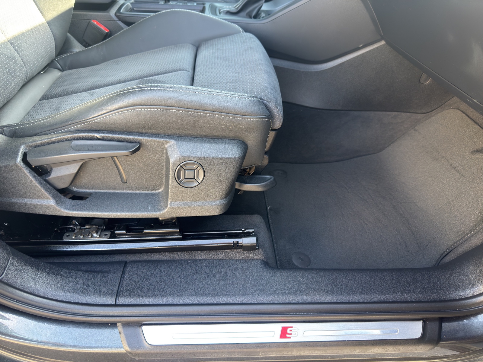 AUDI Q3 Sportback 35 TFSI S line Attraction S-tronic-image-15