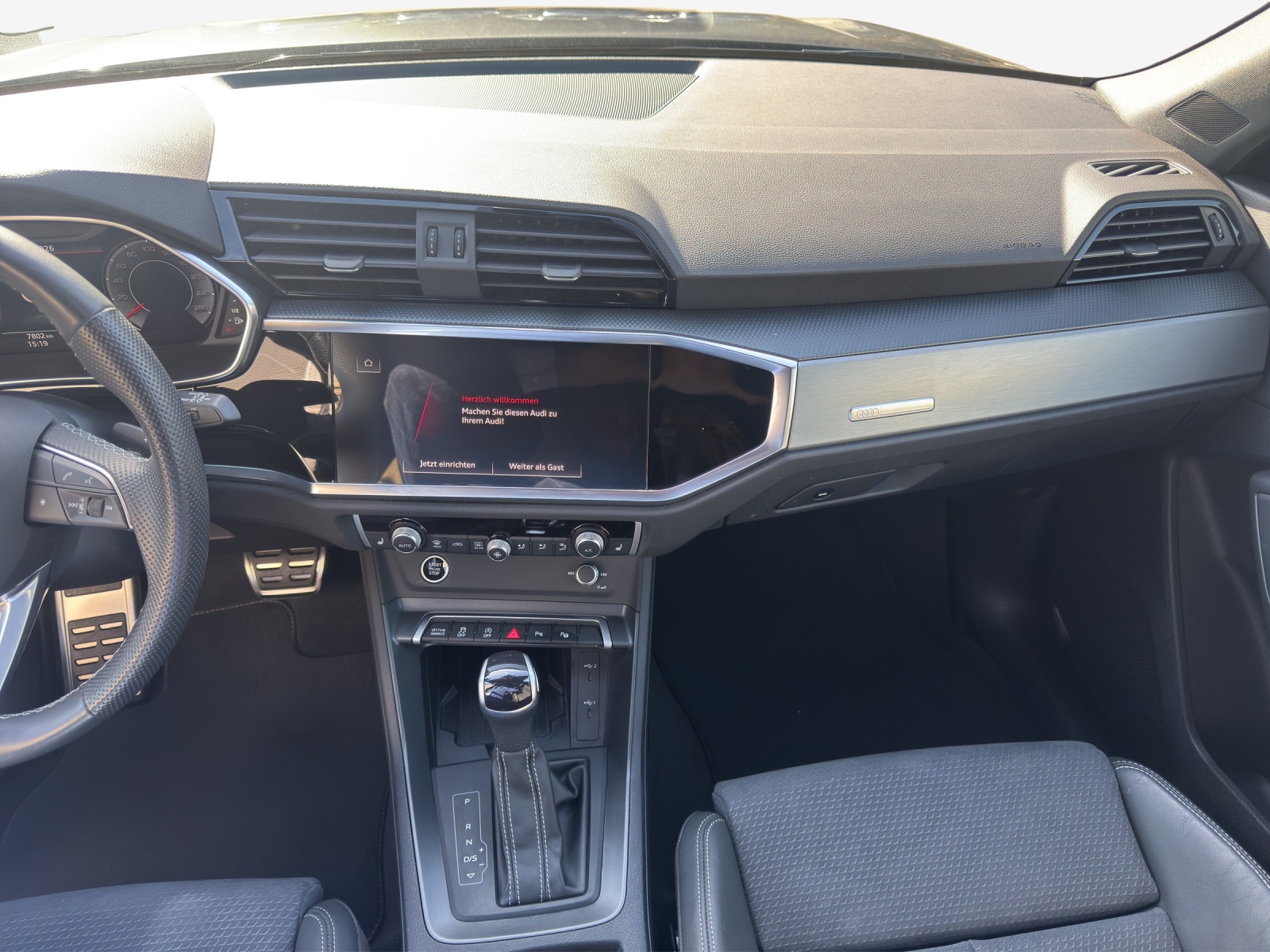 AUDI Q3 Sportback 35 TFSI S line Attraction S-tronic-image-10