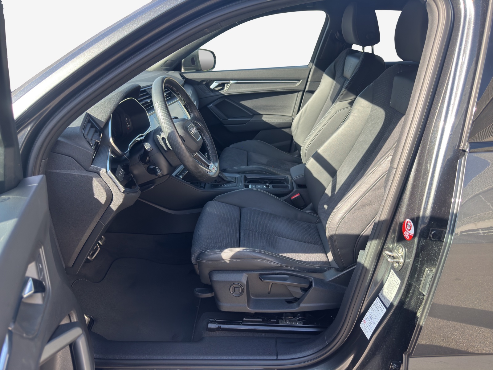 AUDI Q3 Sportback 35 TFSI S line Attraction S-tronic-image-7