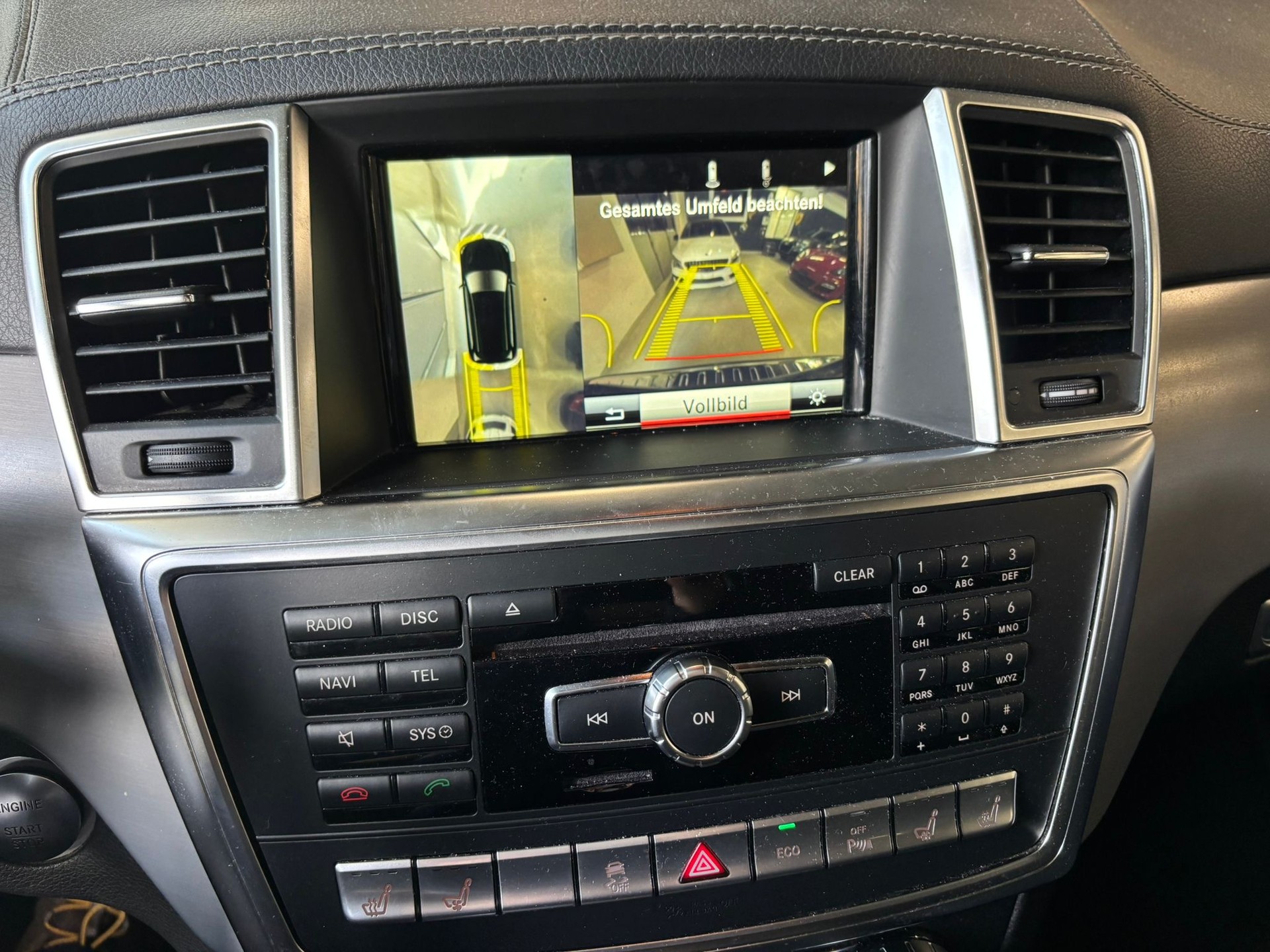 MERCEDES-BENZ GL 350 BlueTEC 4Matic 7G-TRONIC-image-13