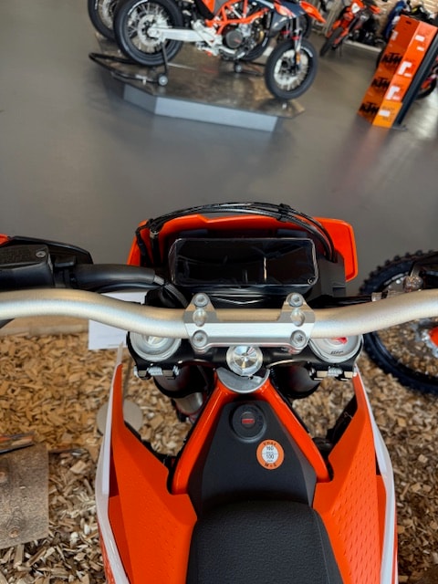 KTM 690 Enduro R-image-5