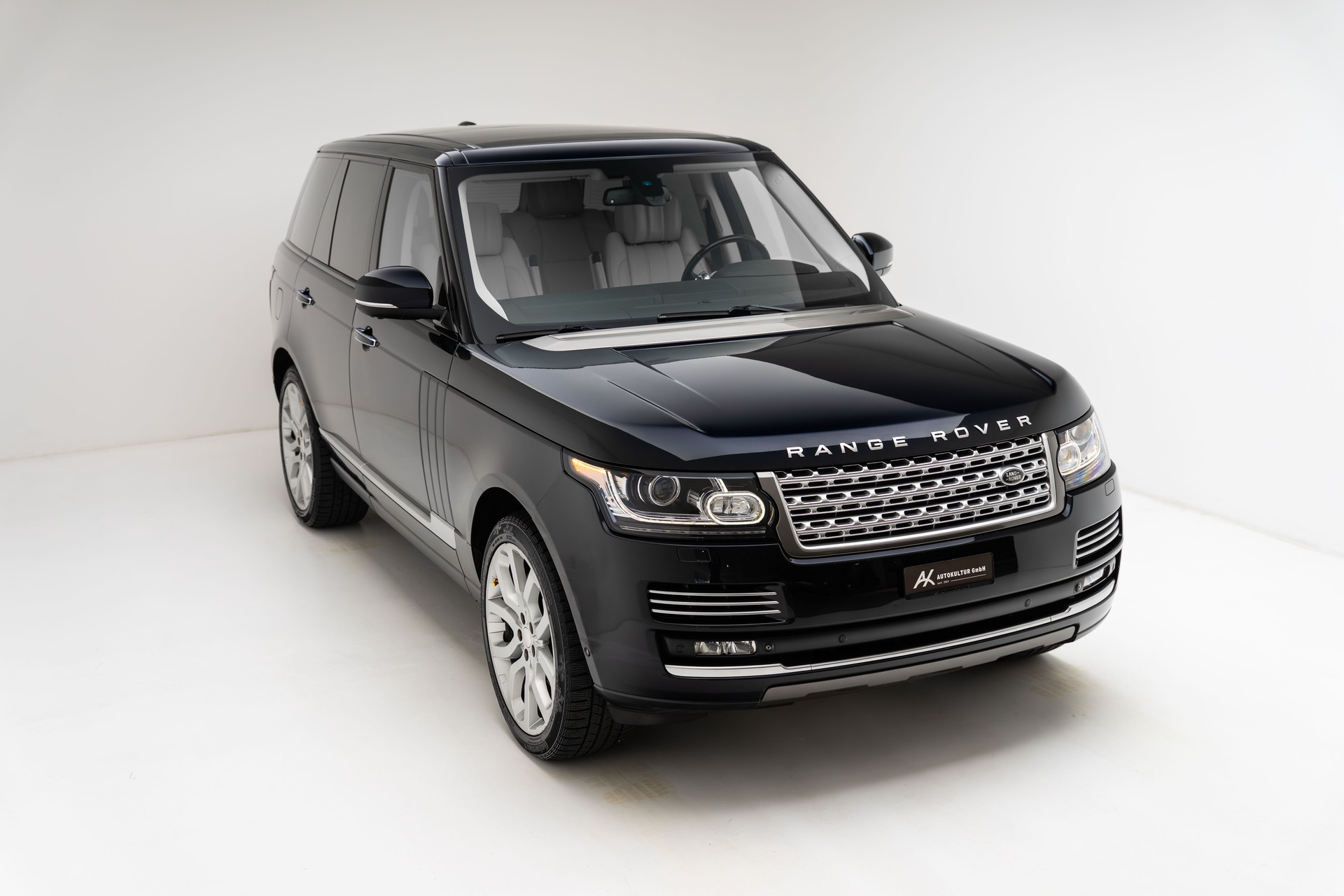 LAND ROVER Range Rover 4.4 SDV8 Autobiography-image-3