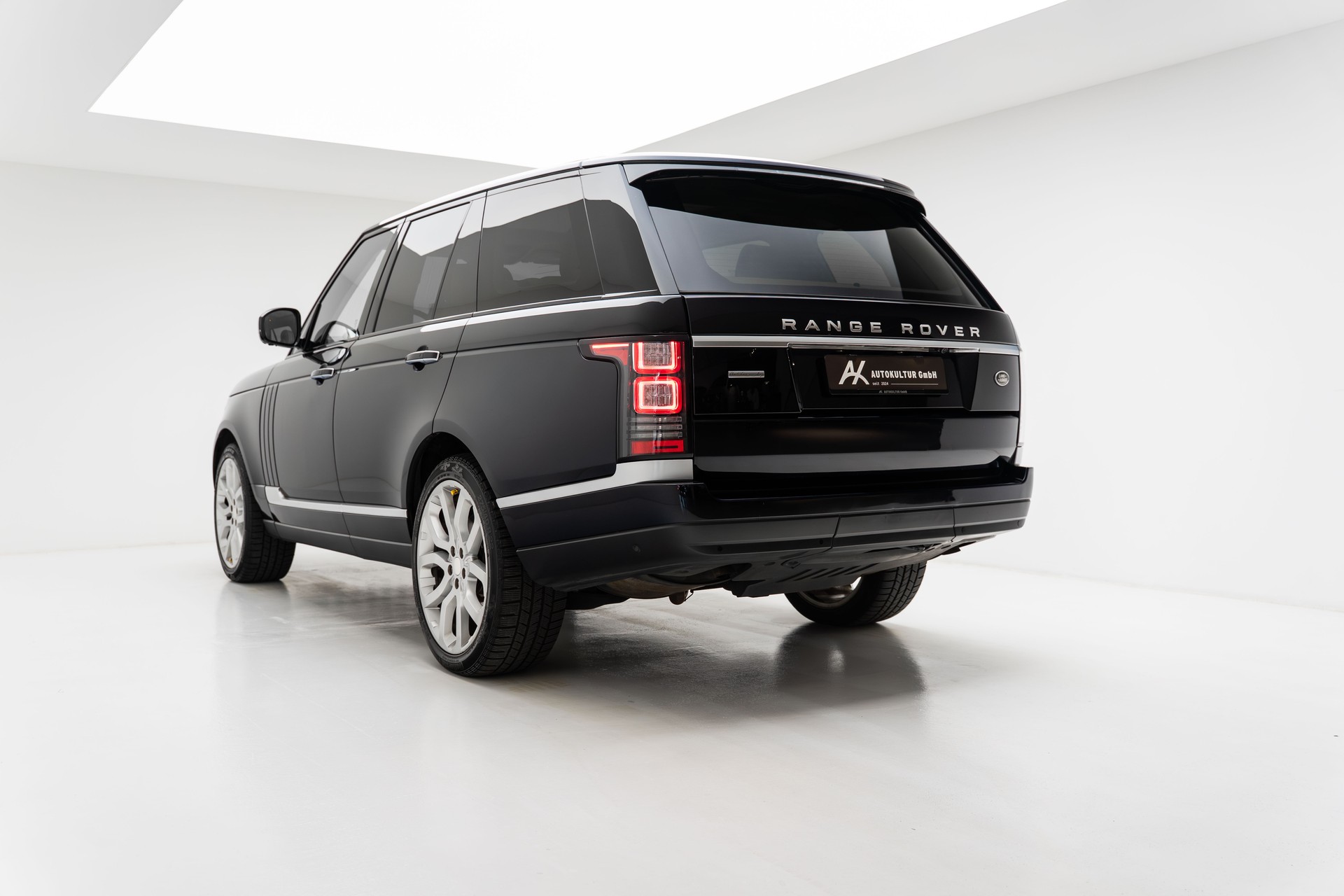 LAND ROVER Range Rover 4.4 SDV8 Autobiography-image-11