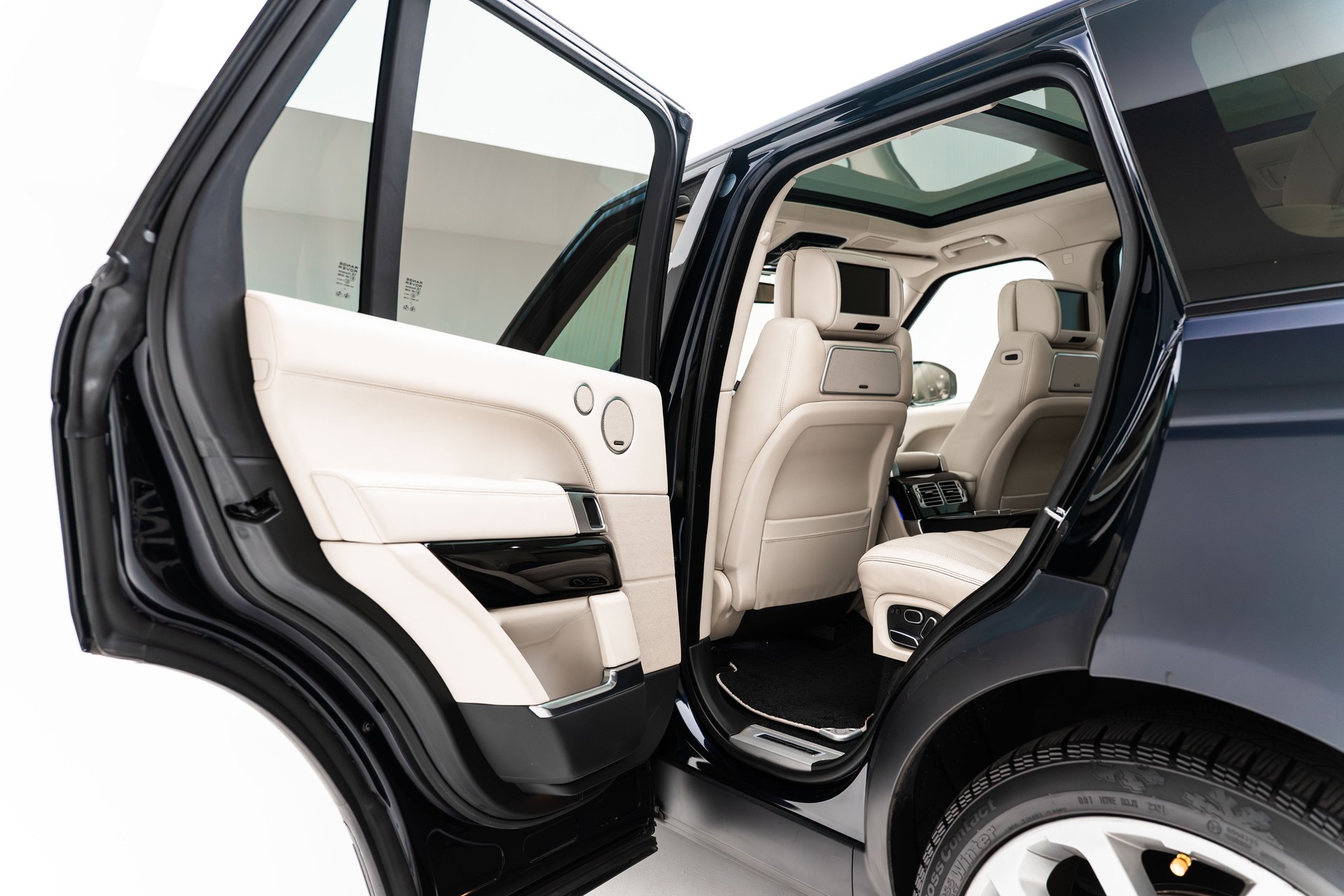 LAND ROVER Range Rover 4.4 SDV8 Autobiography-image-18