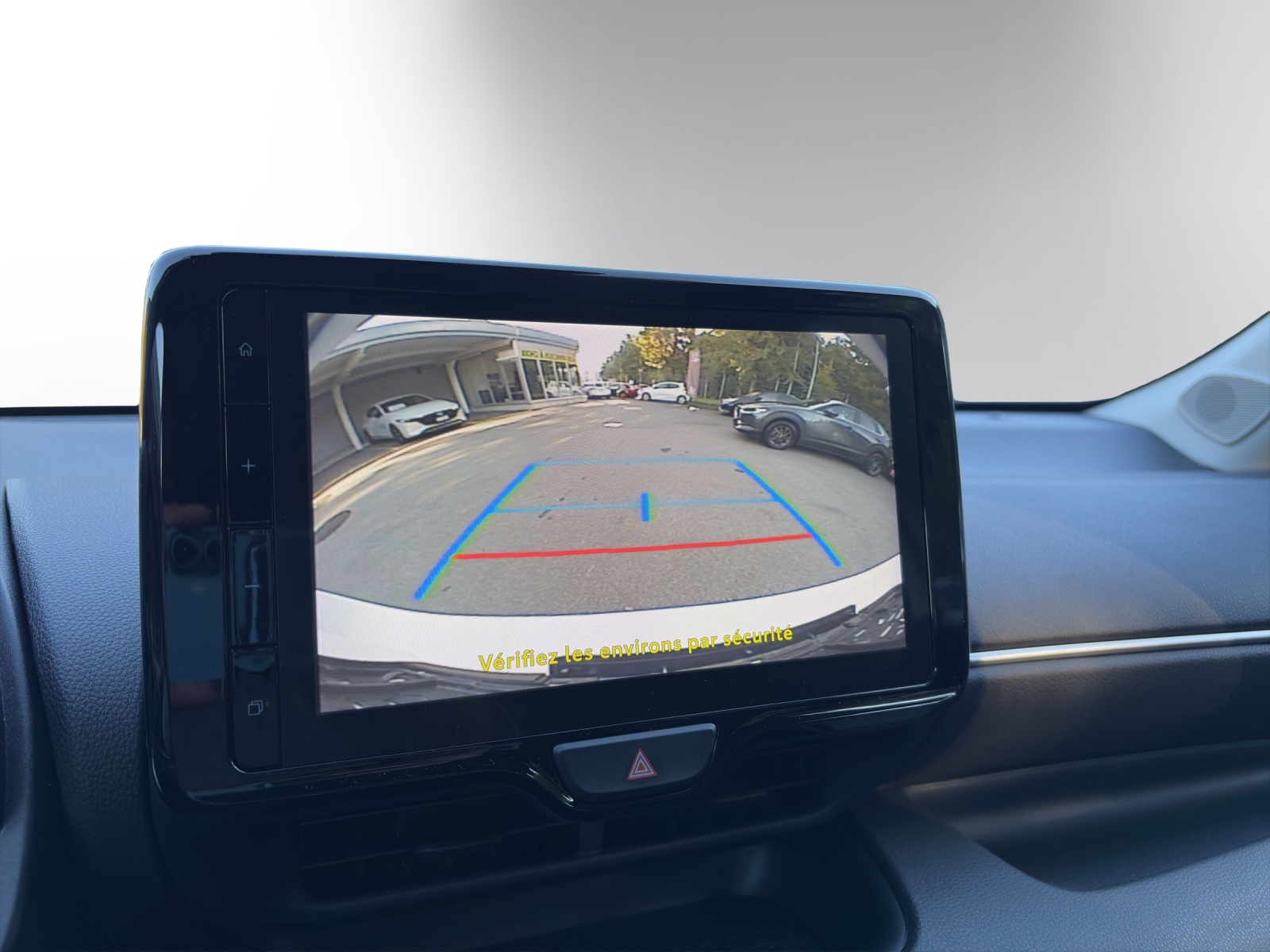 MAZDA 2 Hybrid Centre-line-image-13