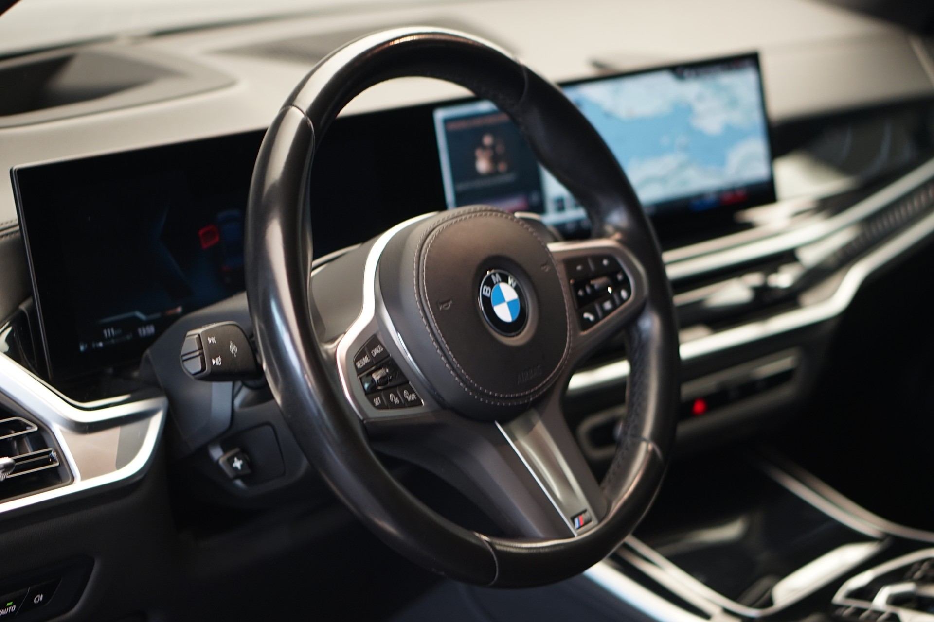 BMW X5 xDrive 48V 40d M Sport Pro Steptronic *AHK* *Niere Iconic Glow*-image-22