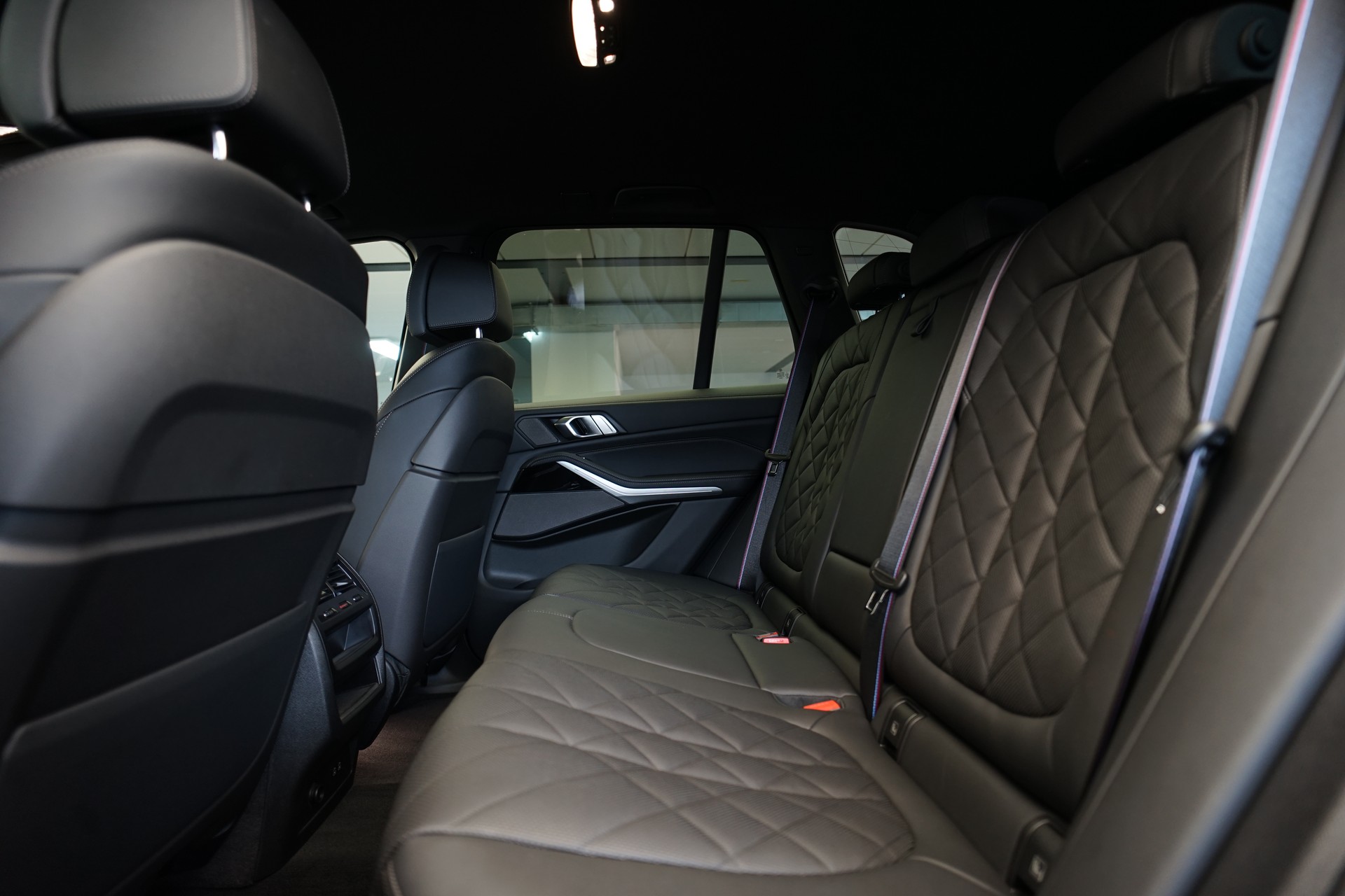 BMW X5 xDrive 48V 40d M Sport Pro Steptronic *AHK* *Niere Iconic Glow*-image-17