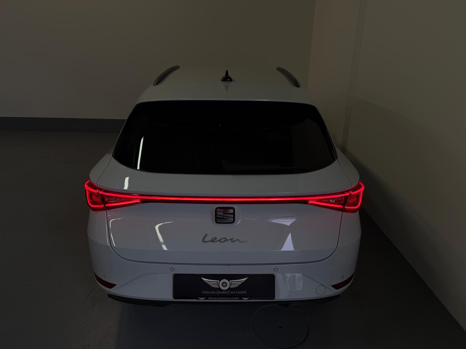 SEAT Leon ST 2.0 TDI EVO DSG Style-image-12