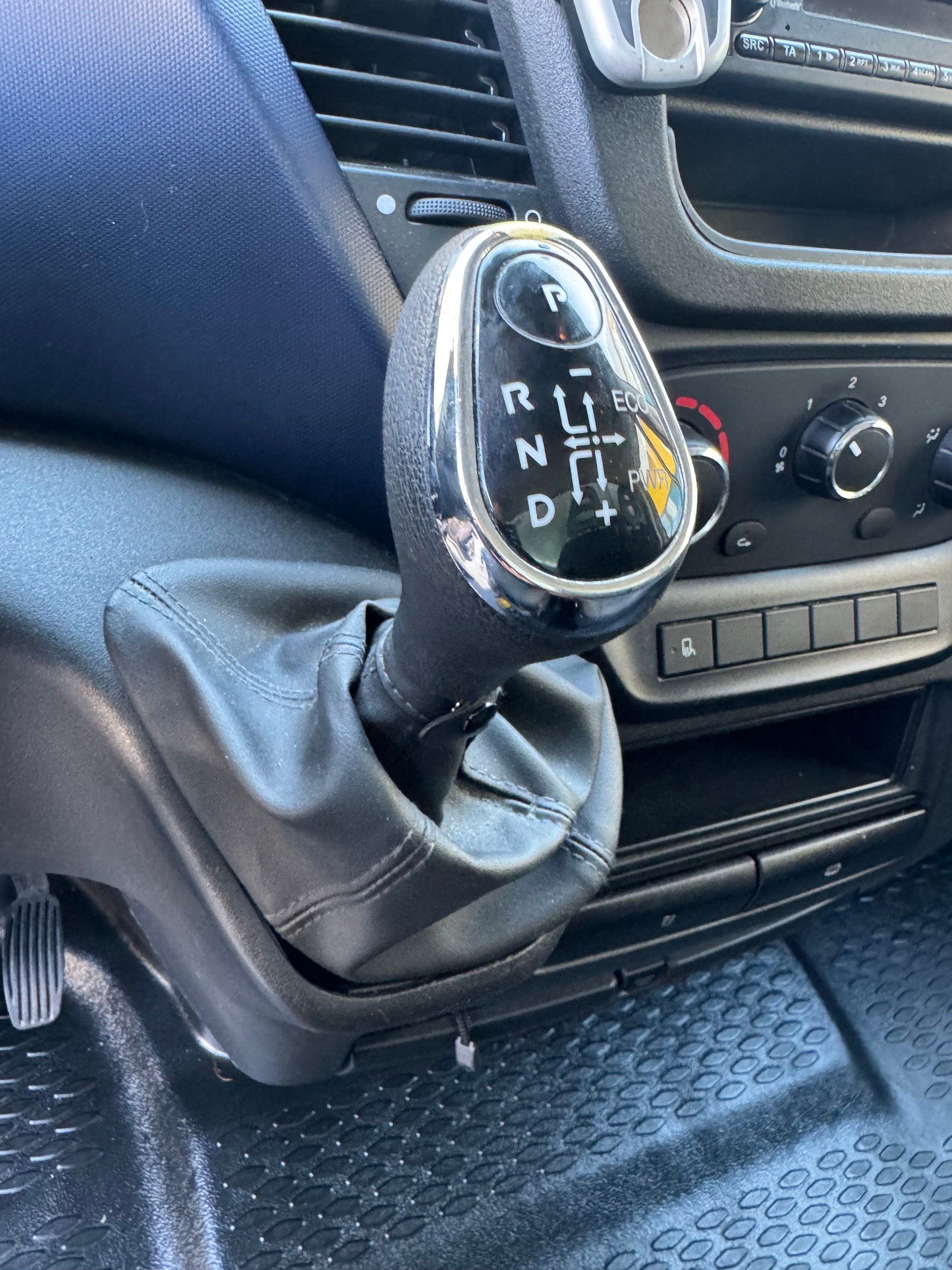 IVECO 35 S 14 A8-image-11