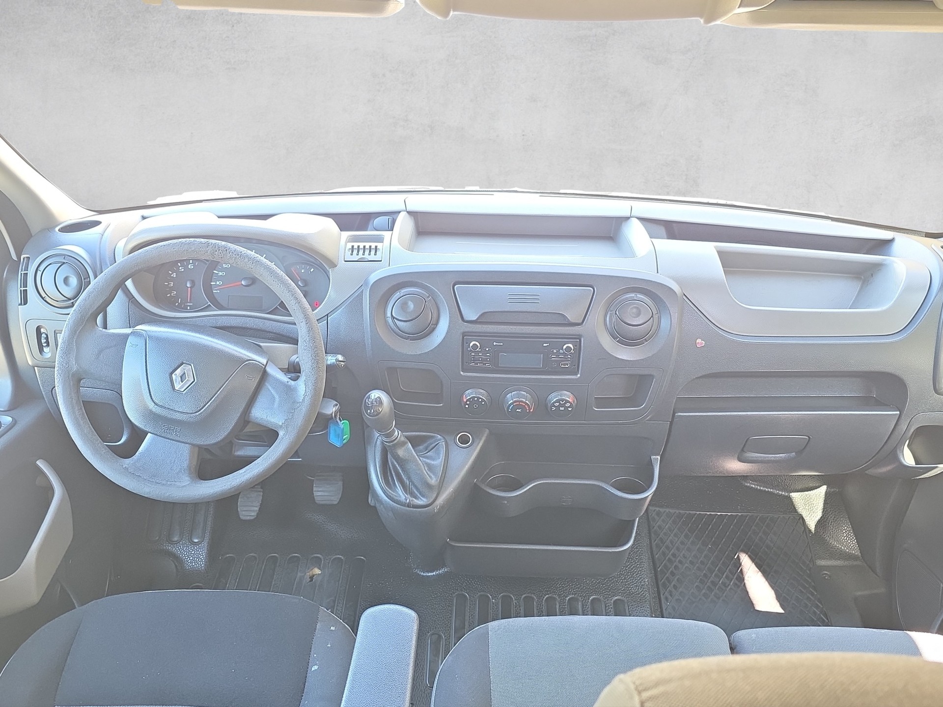 RENAULT Master T35 2.3dCi L2H2 A-image-4
