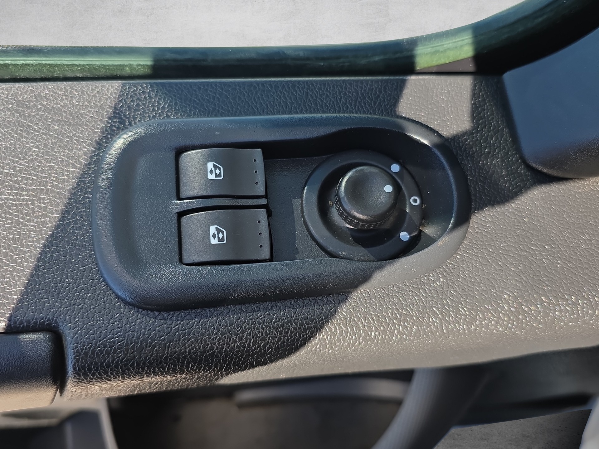 RENAULT Master T35 2.3dCi L2H2 A-image-10