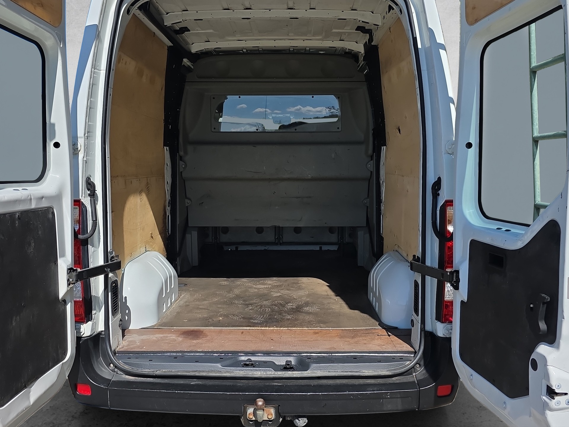 RENAULT Master T35 2.3dCi L2H2 A-image-14
